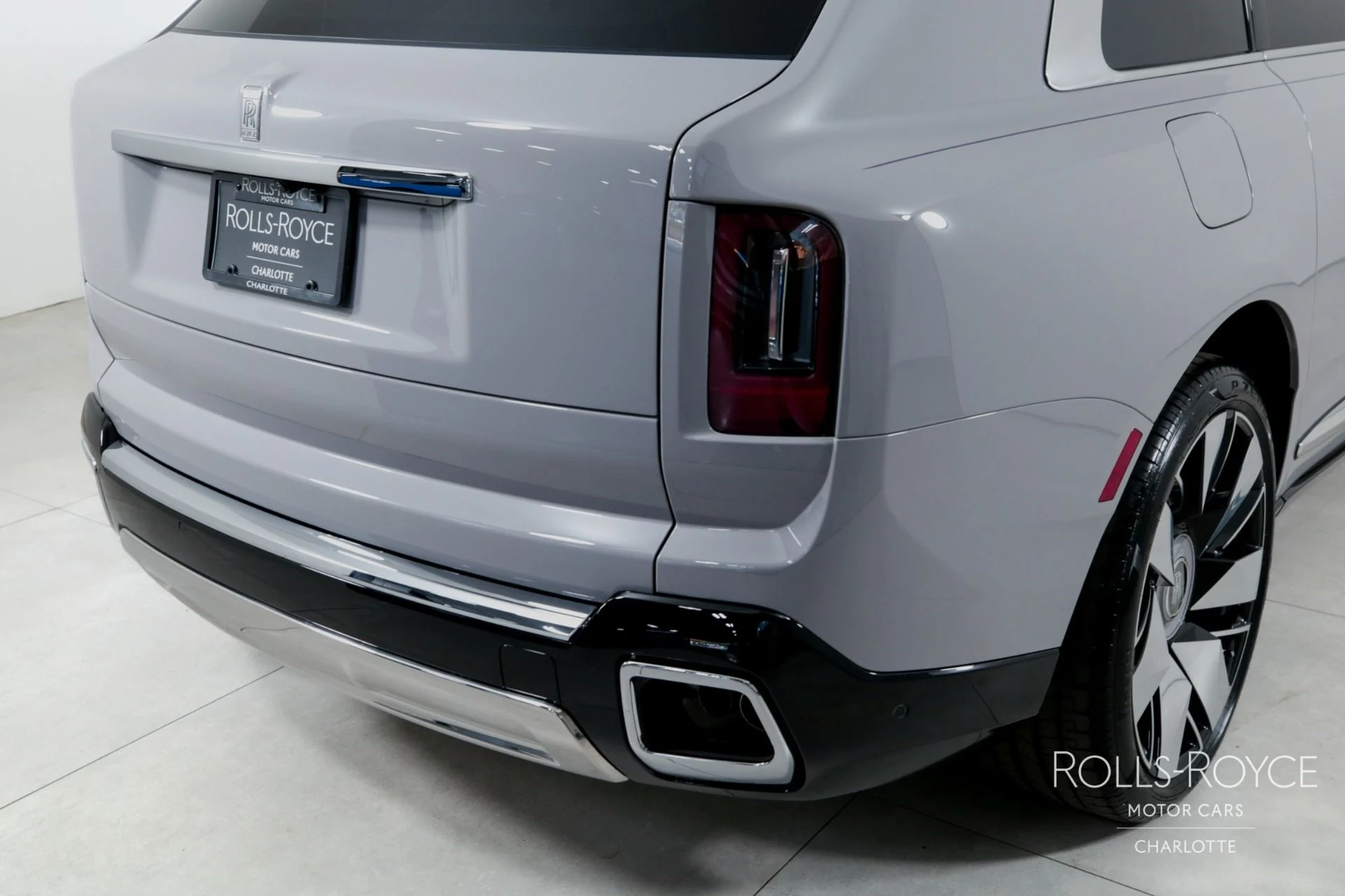 mph047_2845698774_Used_2025_Rolls_Royce_Cullinan_1734039439_04554debe2