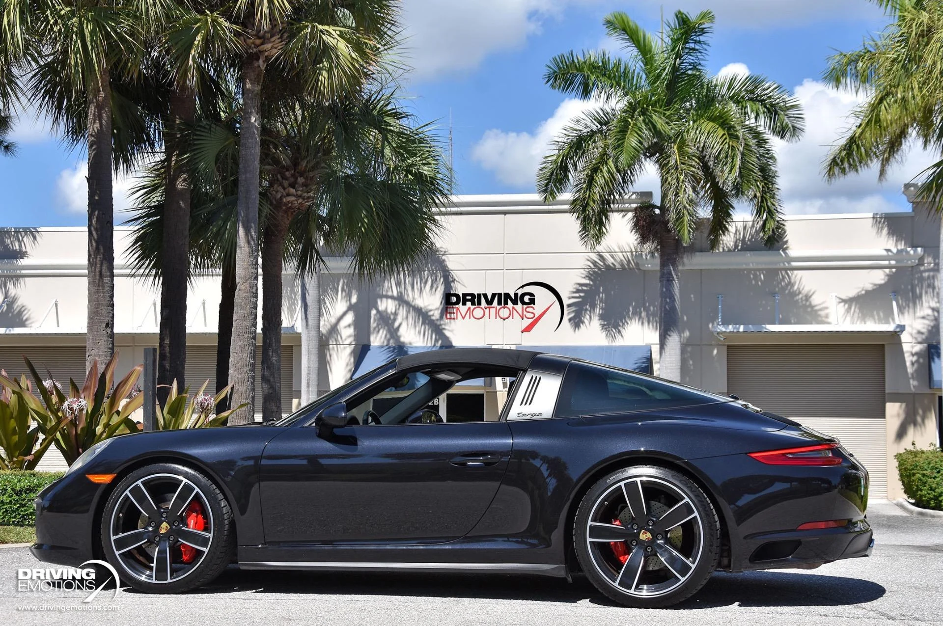 mph047_2853300980_868_p48_l_326596c39e