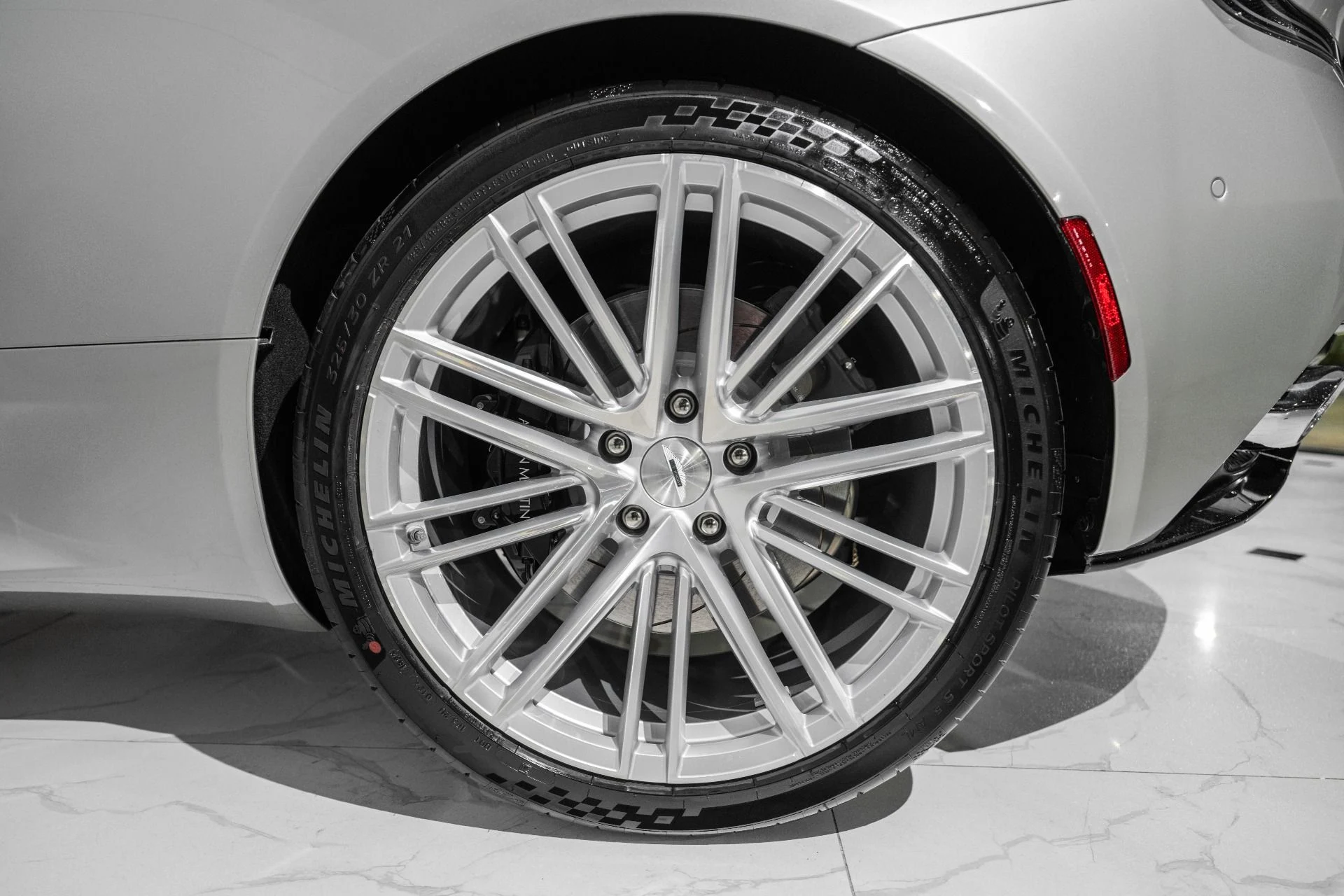 mph047_2856418576_New_2026_Aston_Martin_DB_12_Gold_Finger_V8_1764191230_d35e883778