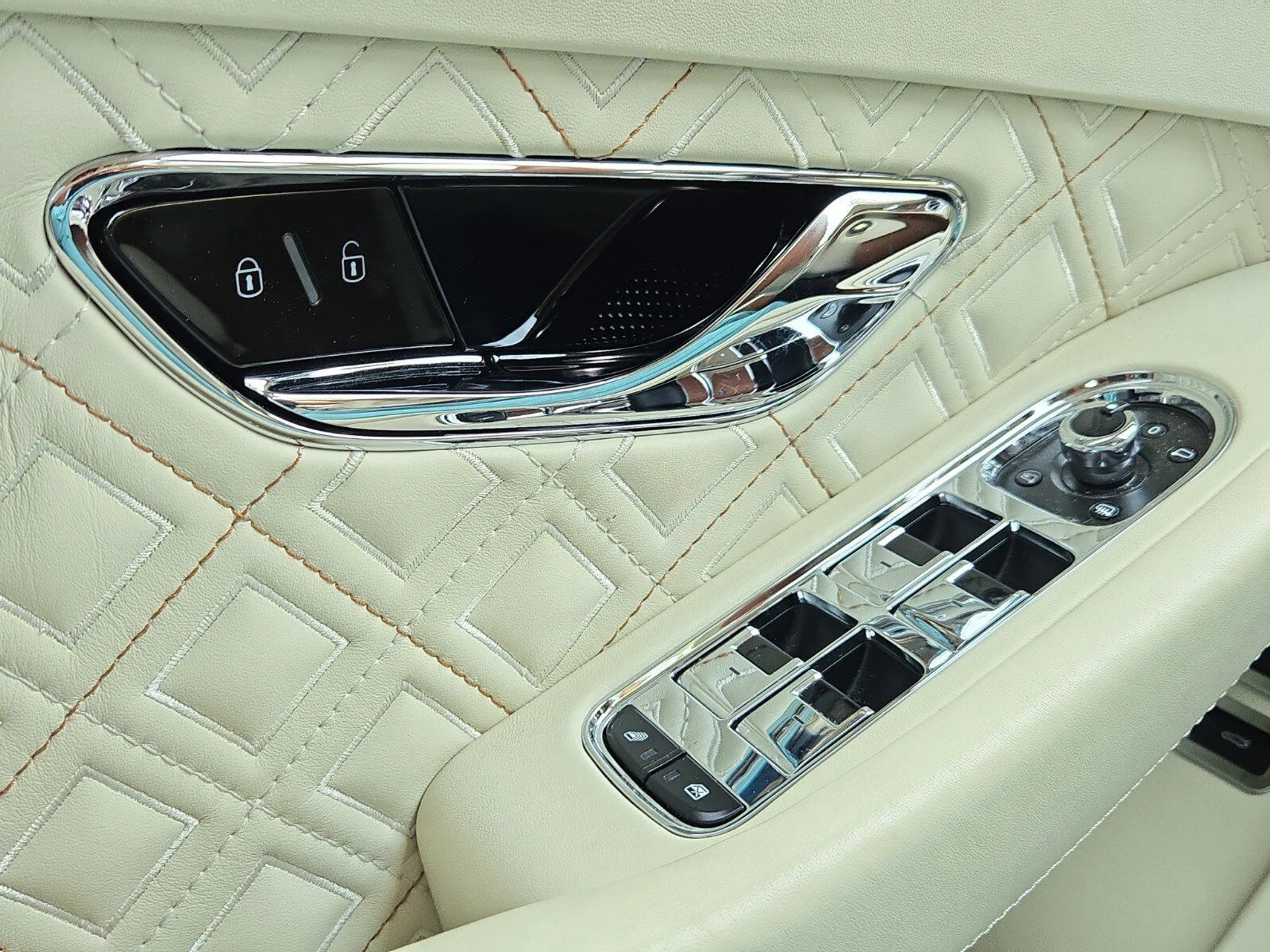 mph047_2859867165_9261180fce61ea8486ccd7c72813f5b1x_fd03c9fdb0