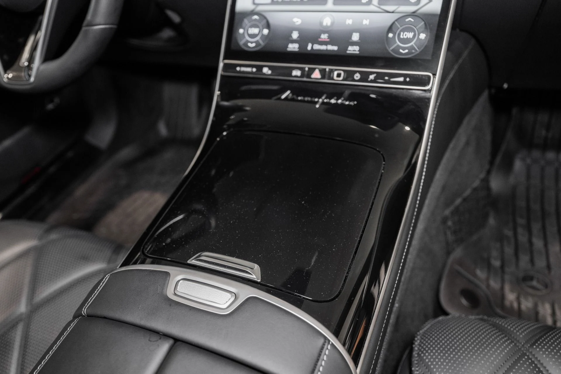 mph047_2860125047_Used_2023_Mercedes_Benz_S_Class_Maybach_S_680_1786120243_d2ee8c4938
