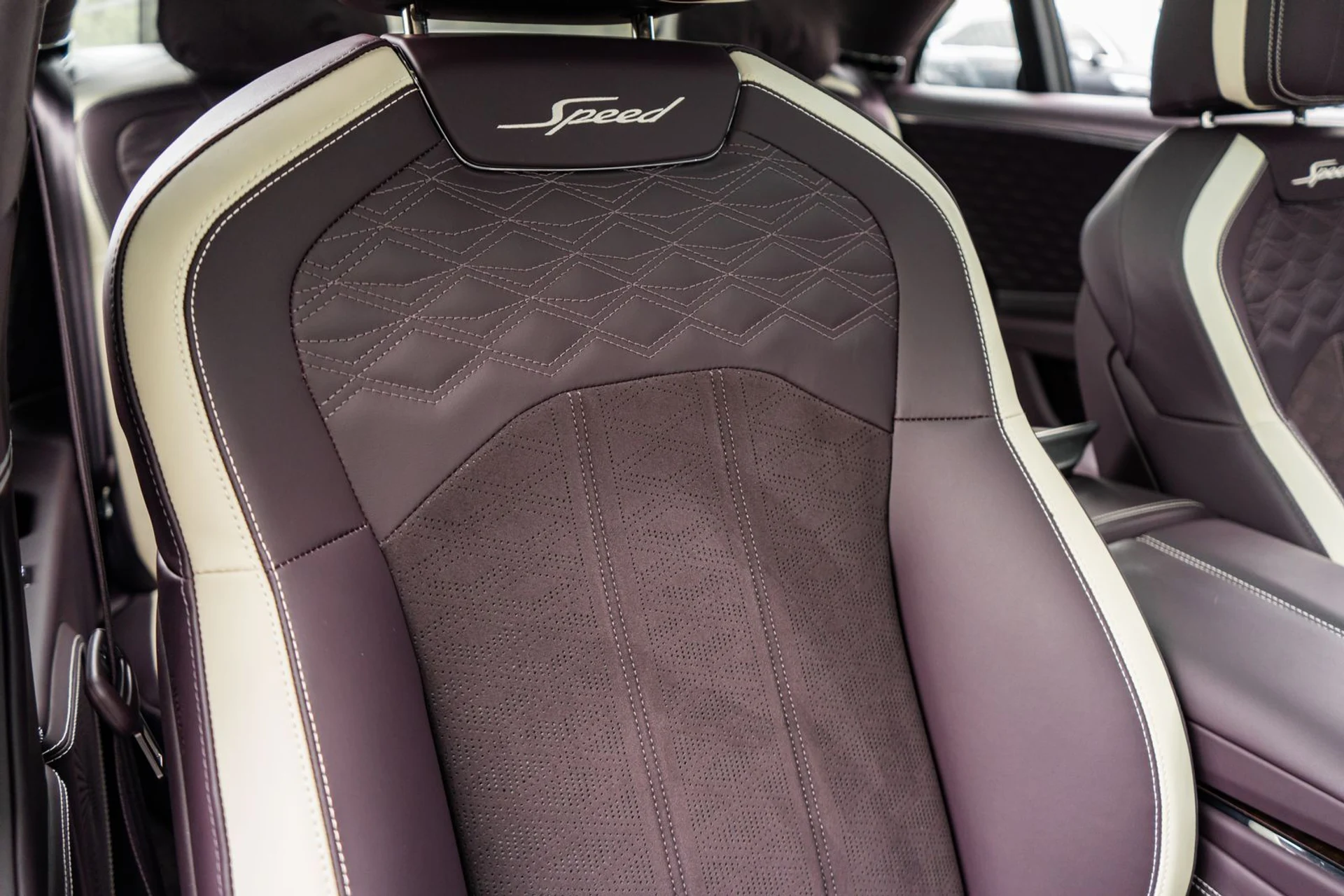 mph047_2870559476_395f4d55_3878_497f_80a4_8f056f28de6a_bd84ea7362