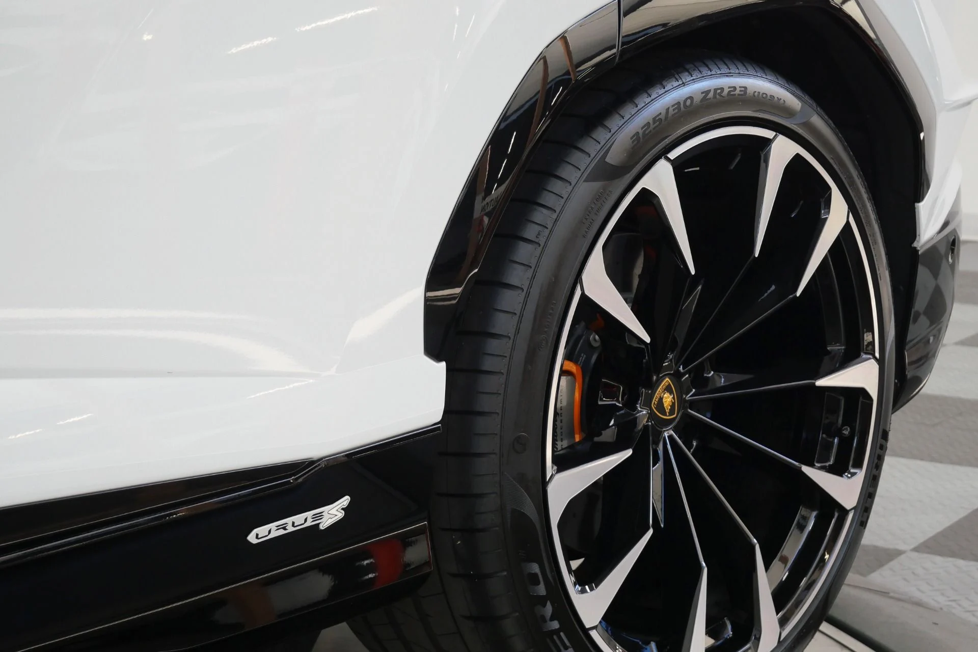 mph047_2877489335_Used_2023_Lamborghini_Urus_S_Very_Low_Miles_657_Horsepower_Bang_and_Olufsen_Audio_1781208380_4b0091c15c