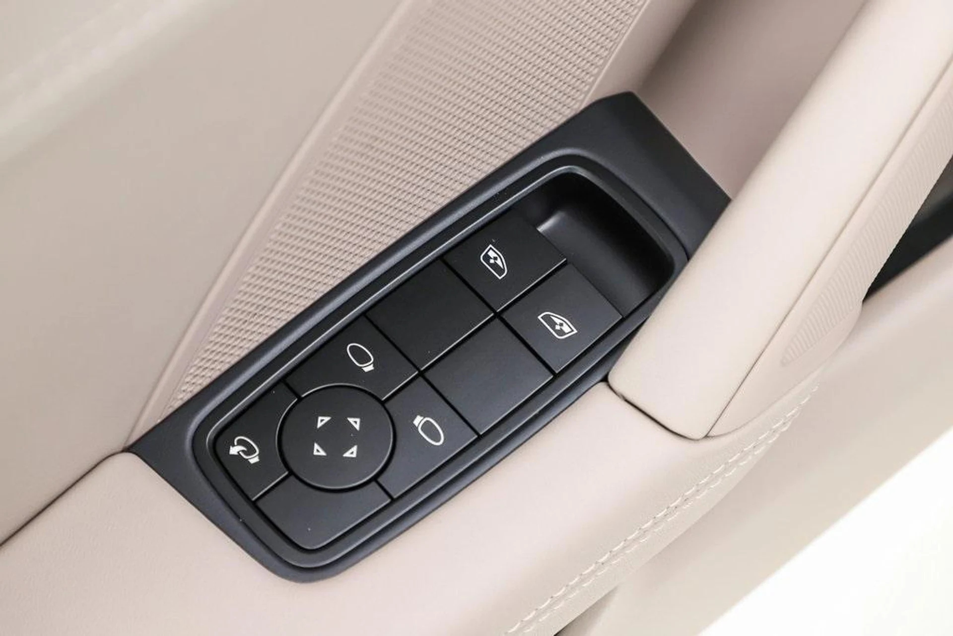 mph047_2888018616_LNES_8_Dur1upg_Vy_E3t2_F8_JHHQ_9z_I_b75d4dbfb0