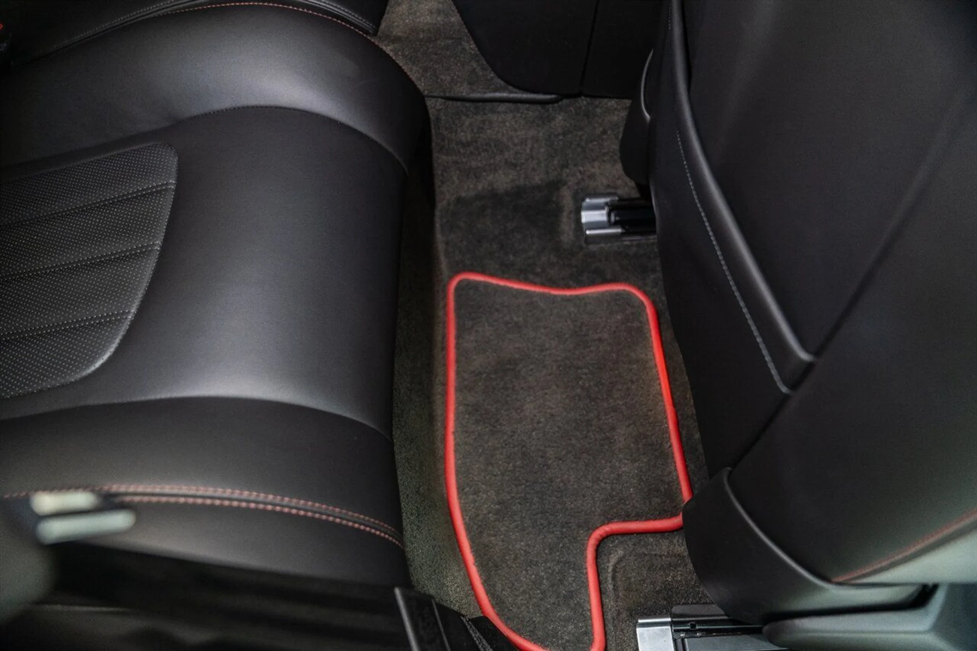 mph047_2888920977_5ed03561d3_1280_b3b9d617cf