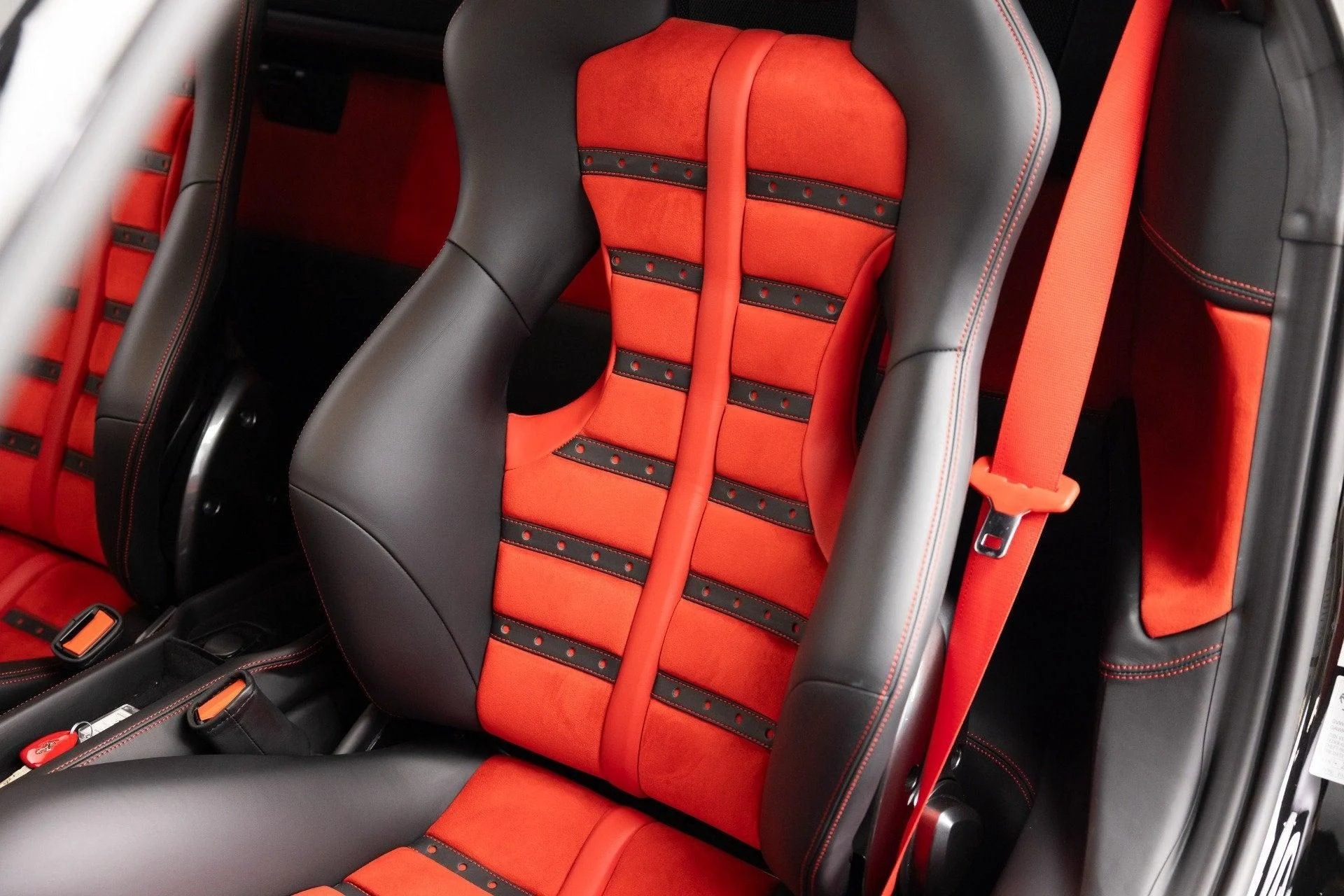 mph047_2890973169_Used_2015_Ferrari_458_Italia_1784296500_dab3e653ec