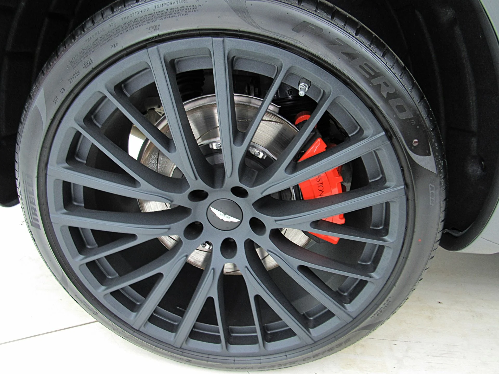 mph047_2897767559_Used_2023_Aston_Martin_DBX_35ff78e113