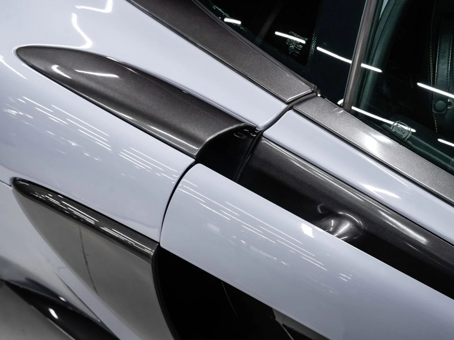 mph047_2906264942_mclaren_570s_2017_3135af0586