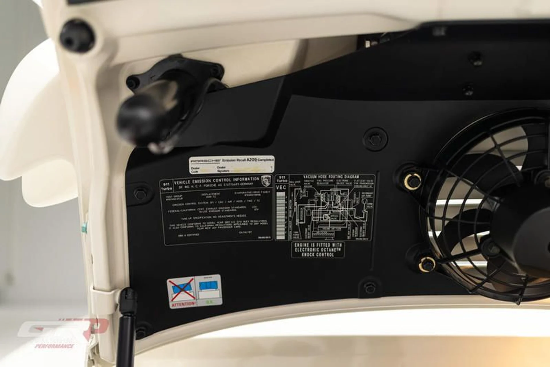 mph047_2909766356_7_CAC_3_B8_A_F77_D_440_C_B179_8745_D450_EF_3_D_c901892827