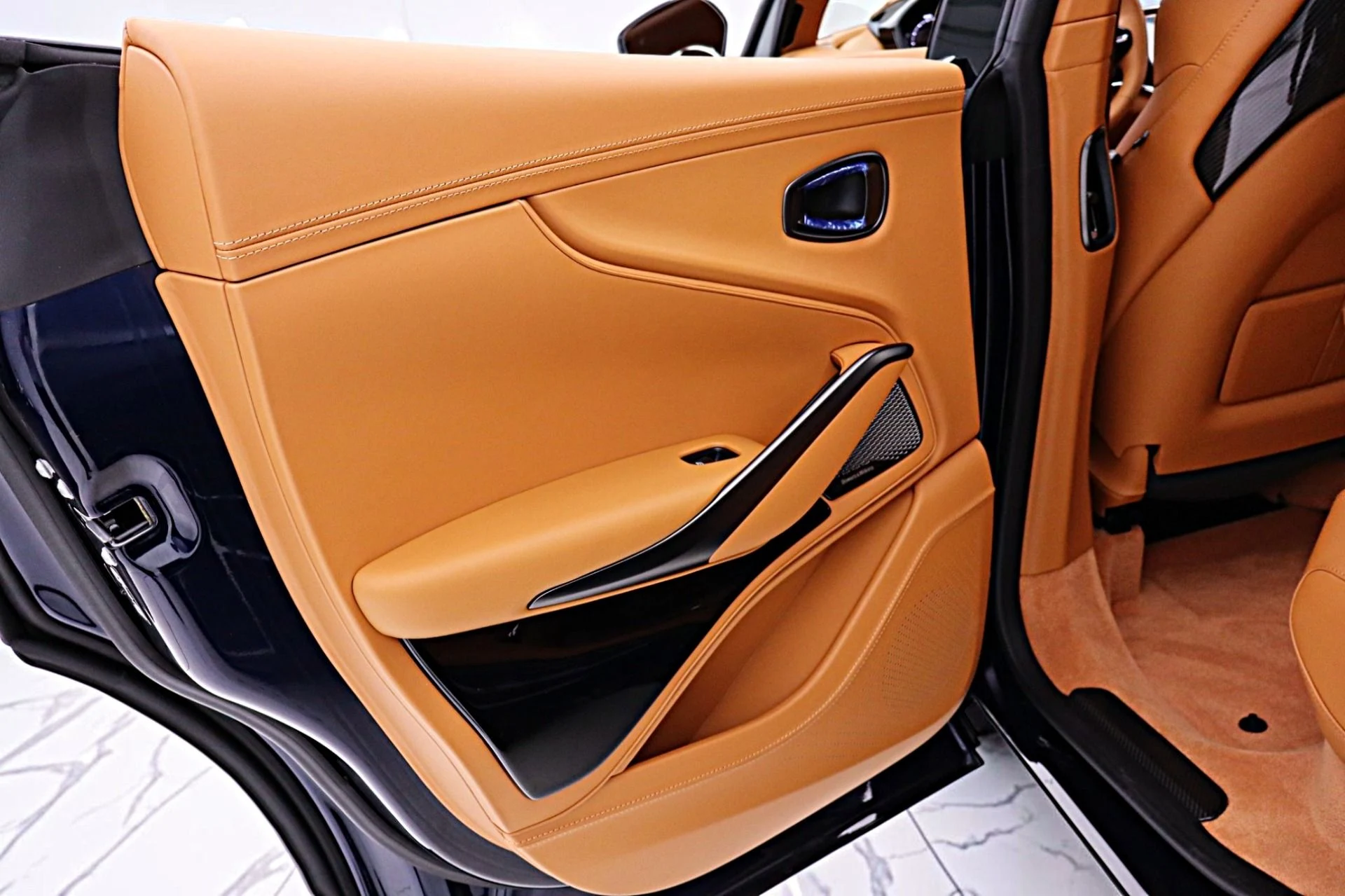 mph047_2910993136_New_2026_Aston_Martin_DBX_S_a1761b4cbf
