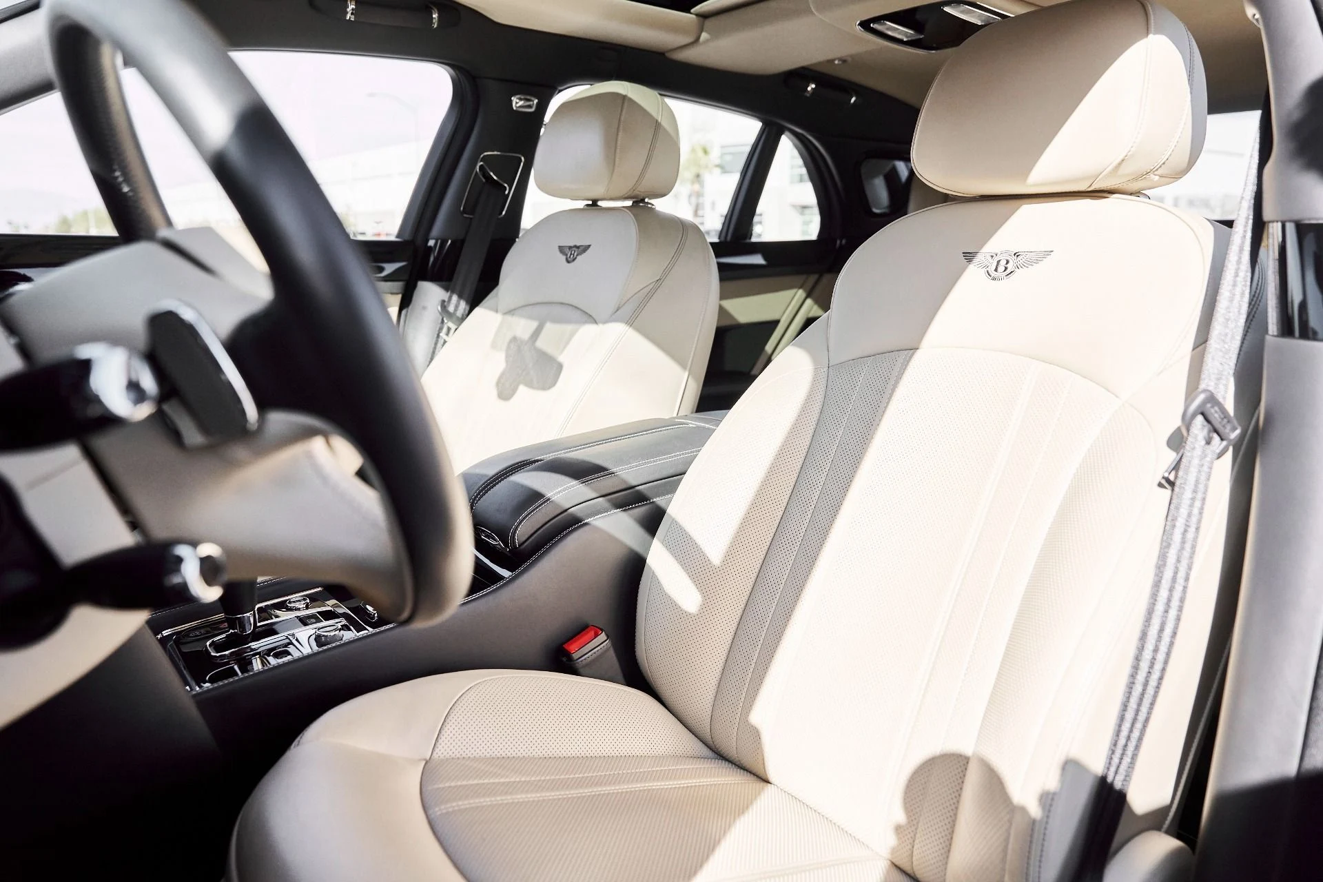 mph047_2921145364_Used_2019_Bentley_Mulsanne_Base_1773861406_7018ae6dd4