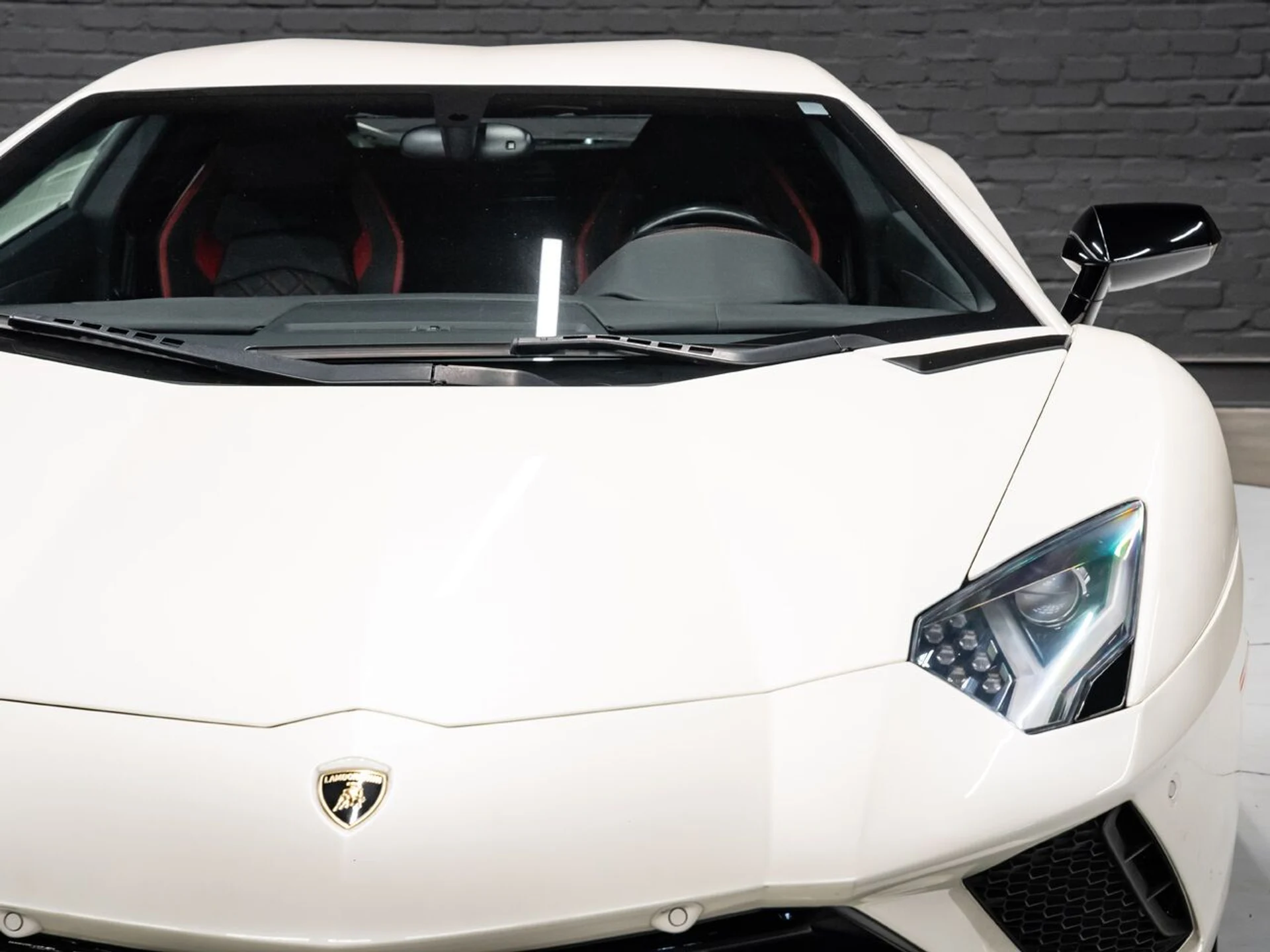 mph047_2928378017_lamborghini_aventador_2017_ad6f953197