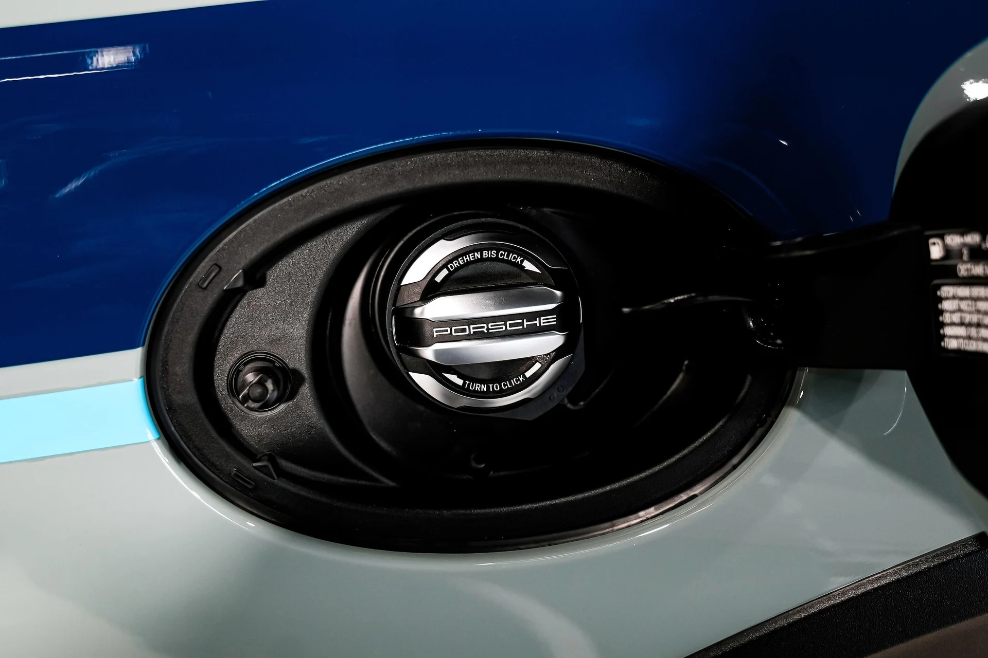 mph047_2934026223_9b57a55889520796572213cadbd039f3x_9d398e0053