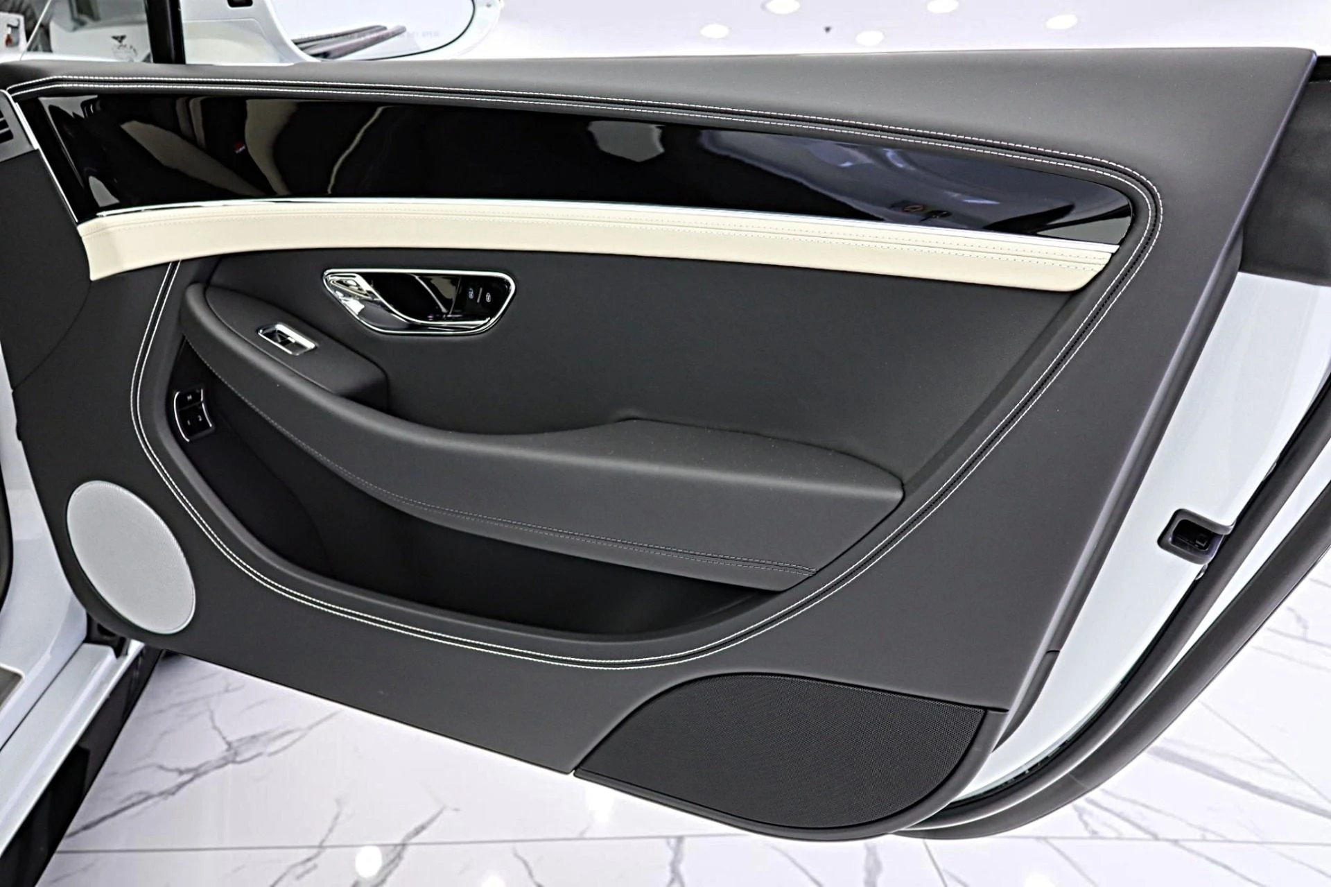 mph047_2941647086_New_2026_Bentley_Continental_GTC_S_797a54d6ee