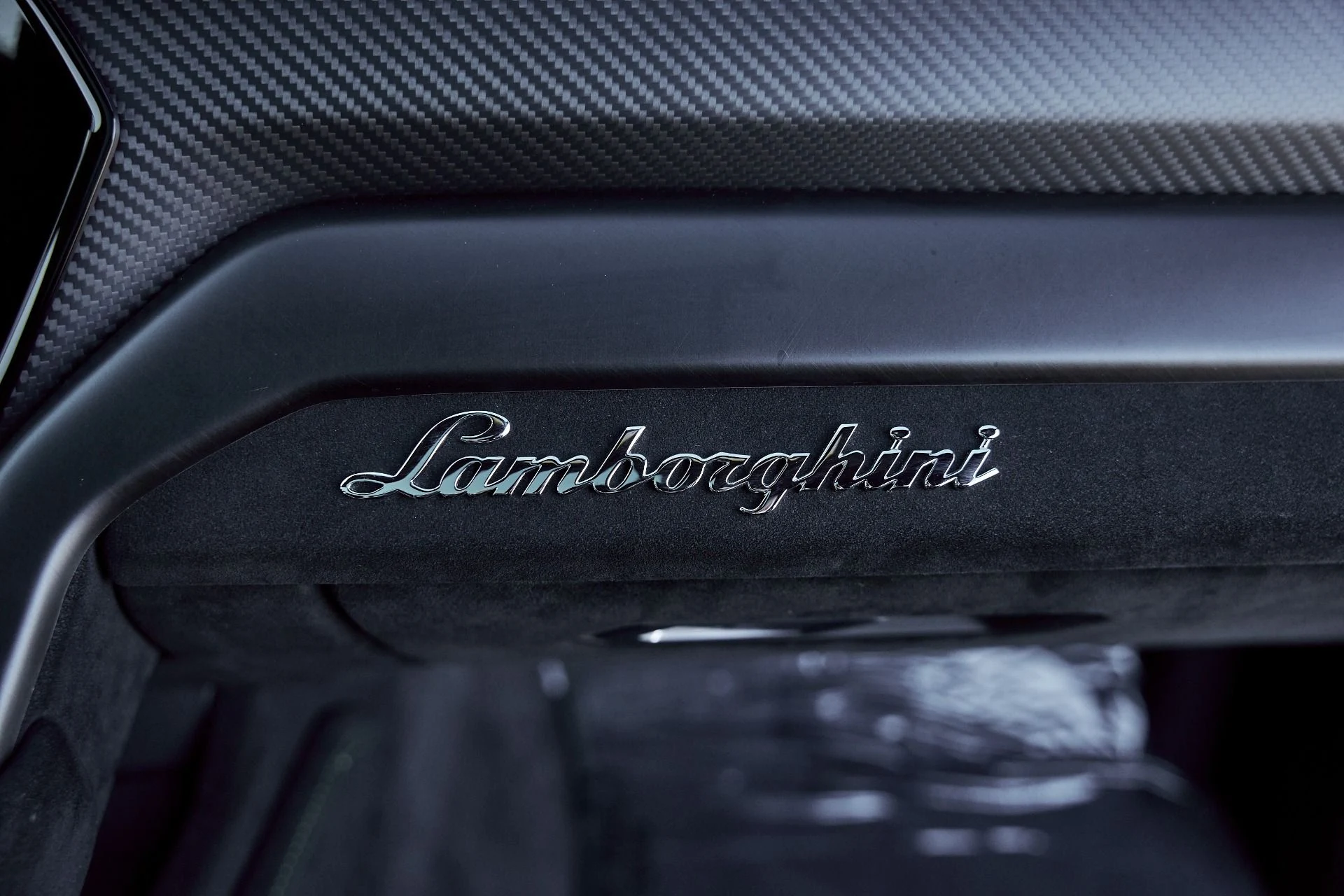 mph047_2945790292_Used_2024_Lamborghini_Urus_Performante_1770171884_7e6506ad1d