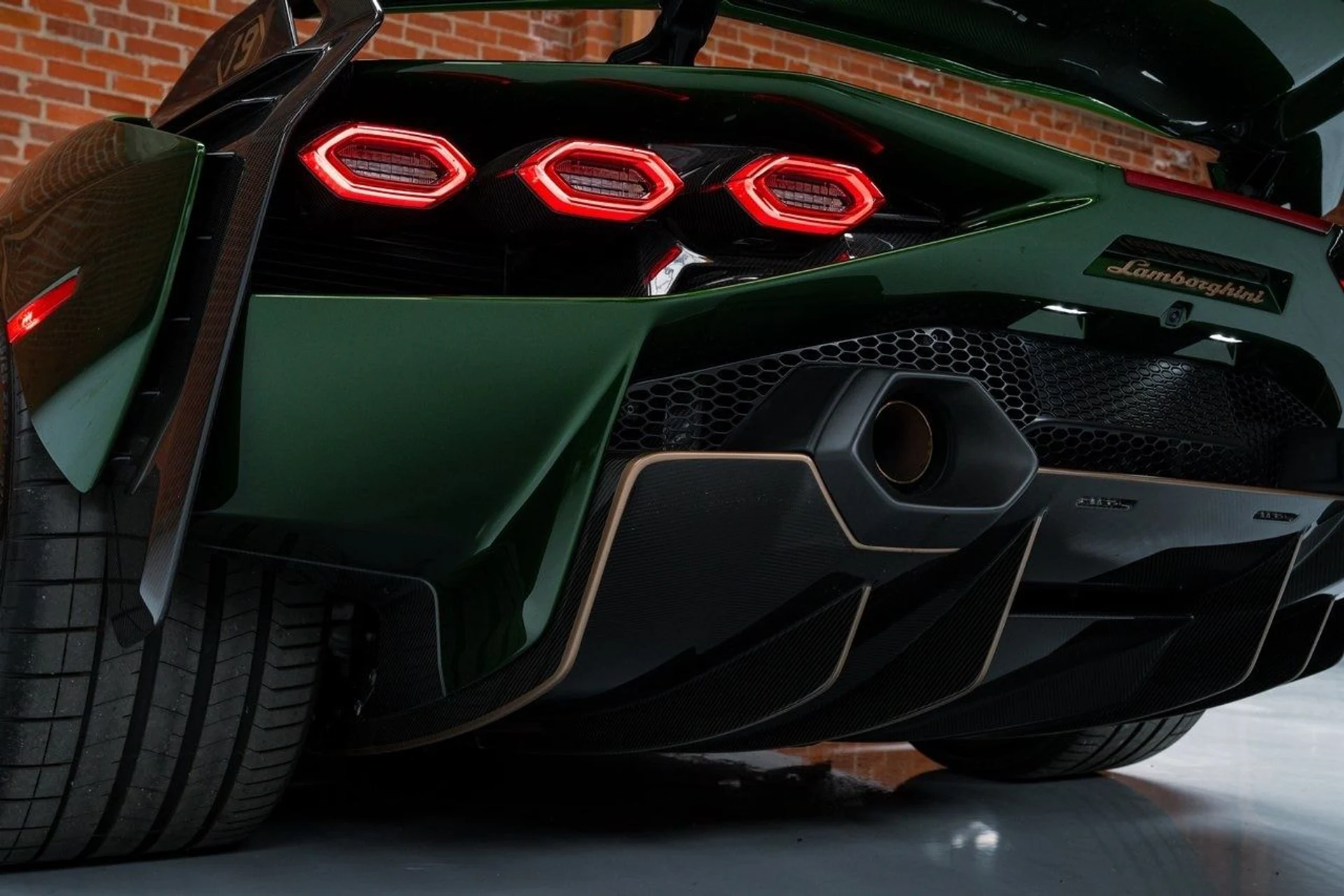 mph047_2947070151_d242721004357b96ad9f6e8abb67c85fx_4e2187550d