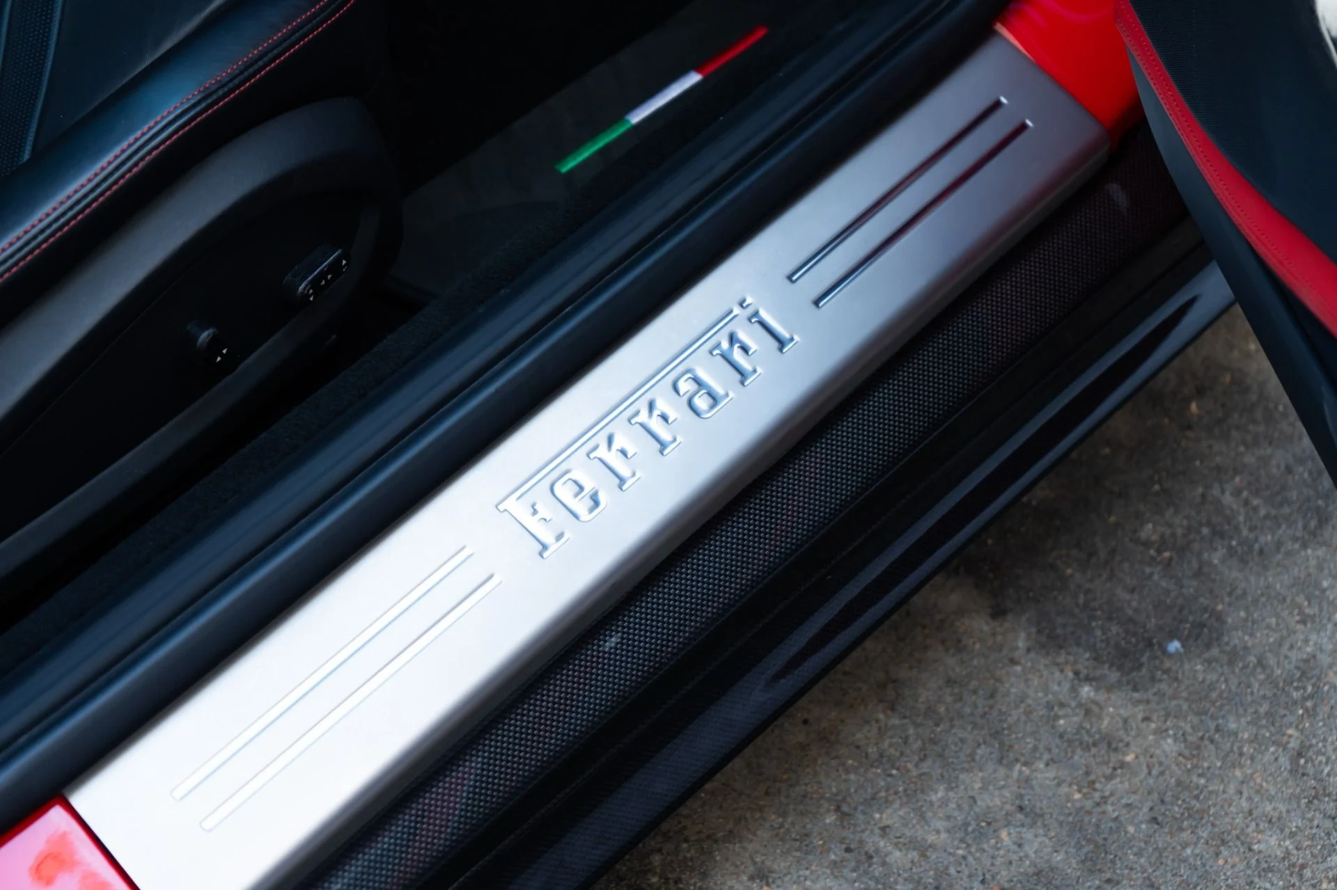 mph047_2947143801_Used_2019_Ferrari_812_Superfast_1789595110_9b874ce5b9