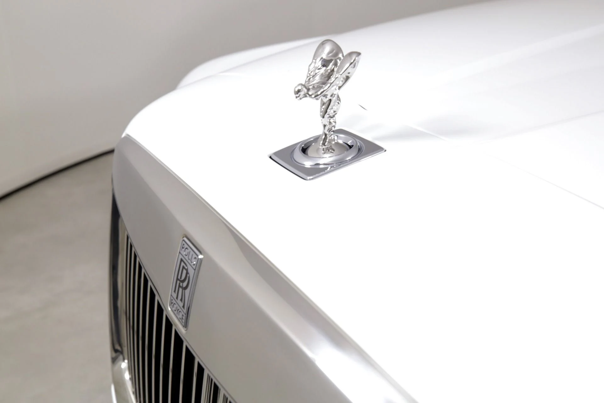 mph047_2947733619_Used_2024_Rolls_Royce_Cullinan_1717710798_ed3b24b4d8