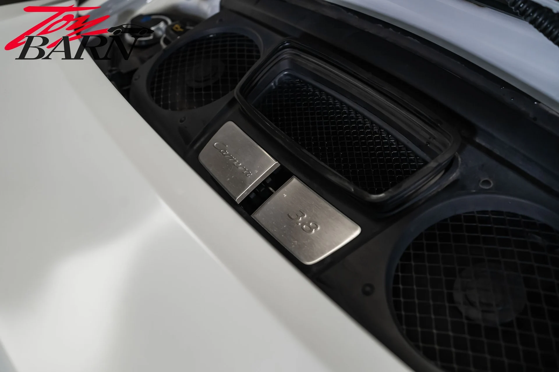 mph047_2964702845_58c2bb92c10e094e07a2dc3e5bc53305x_56e6a2a5b3