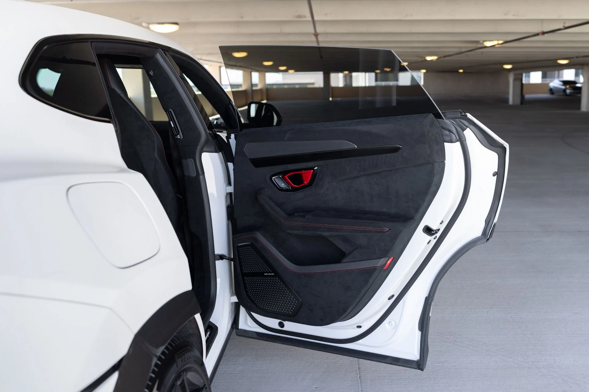 mph047_2975365149_Used_2023_Lamborghini_Urus_Performante_1778699369_ae9ff00a75