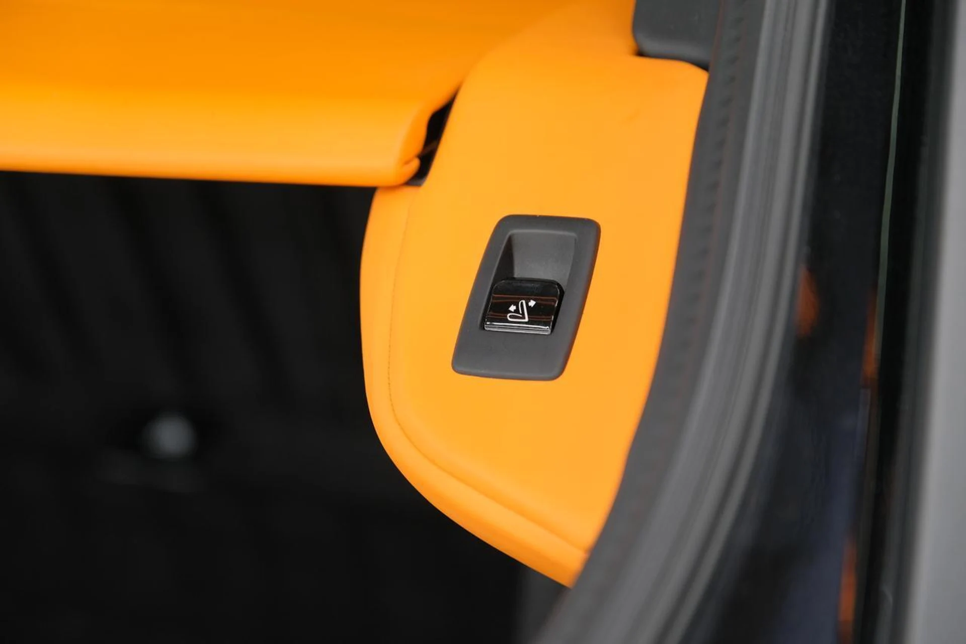 mph047_2986895734_b5a0c1a4a417fe77067308a56a0106cb_15a5445d4e