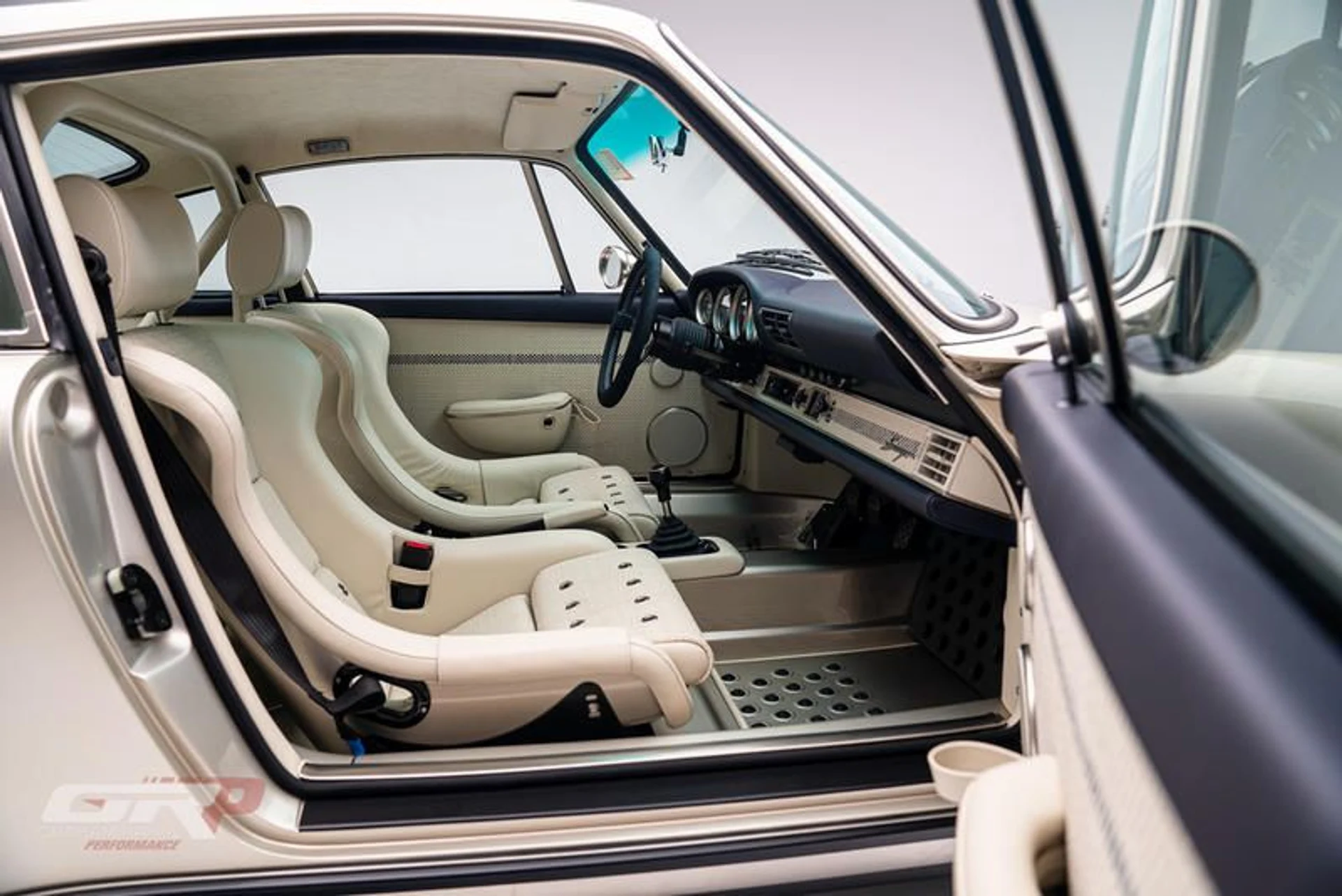 mph047_3033915715_5_A650_C73_3_D7_D_49_BC_B1_EE_31_FD_8_A9_FC_557_00edf4e182