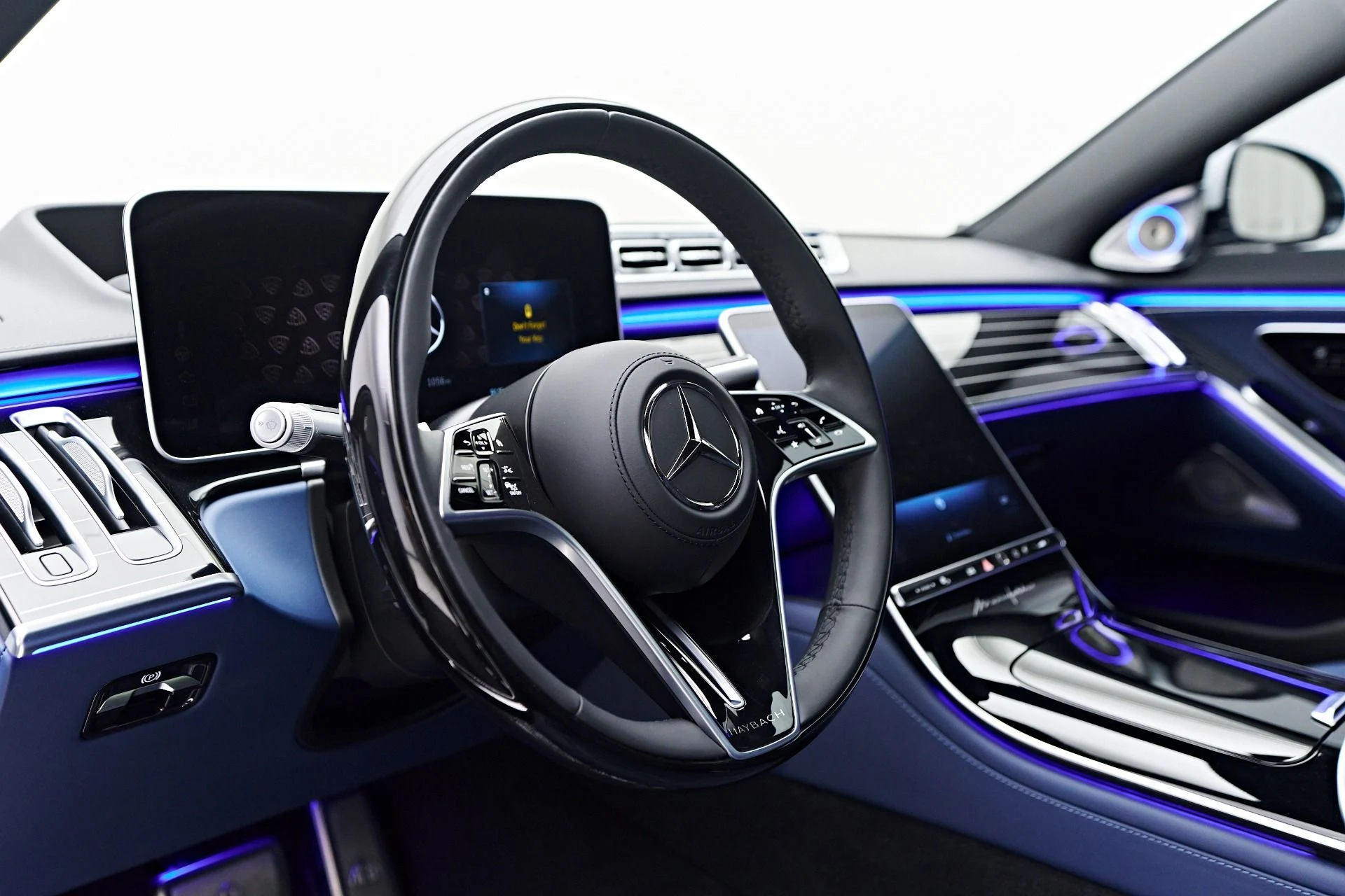 mph047_3050294760_Used_2024_Mercedes_Benz_S_Class_Maybach_S_680_1749232025_8d5af3d681