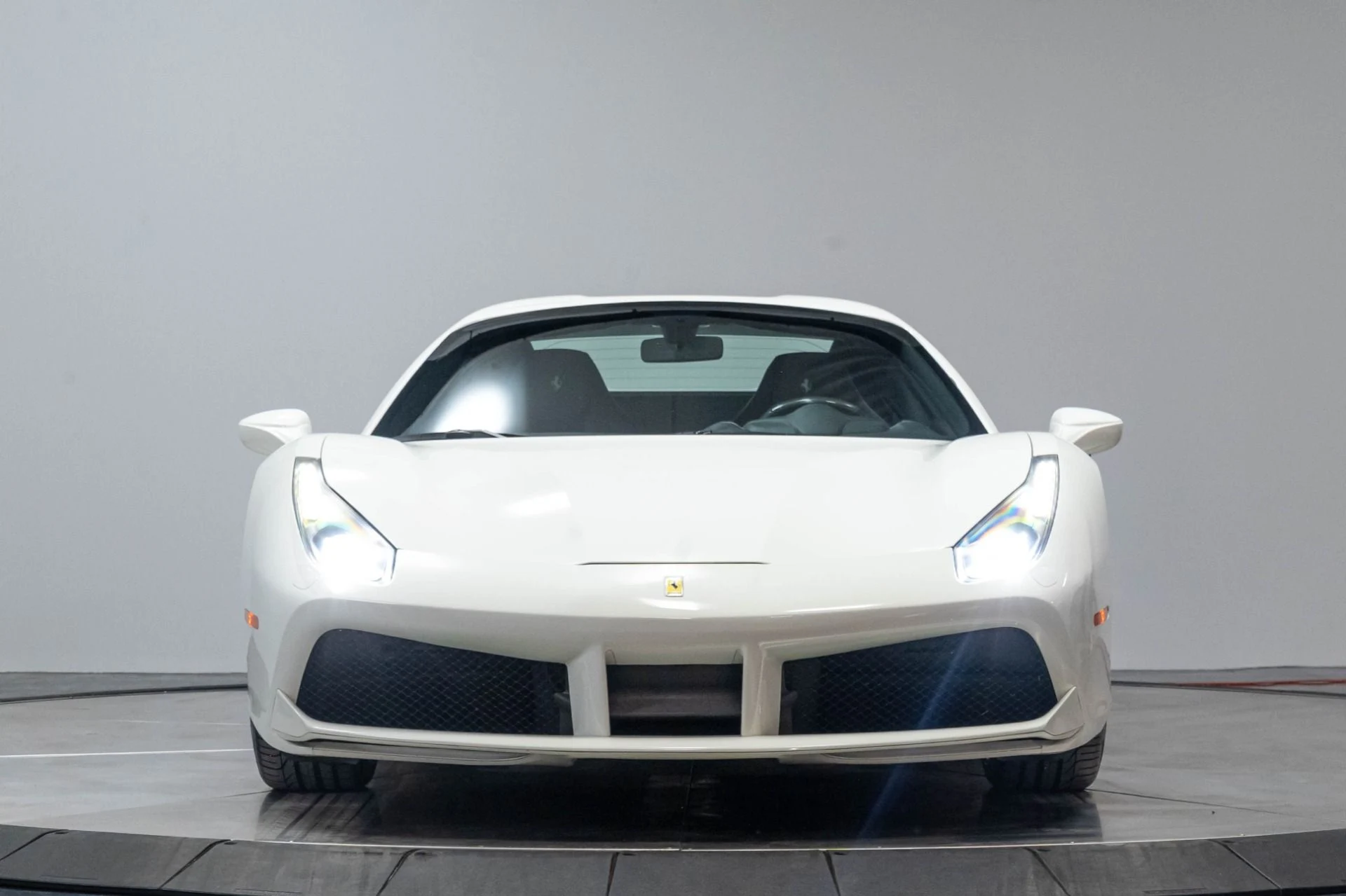 mph047_3060793940_Used_2016_Ferrari_488_Spider_1784843221_a43337d65b