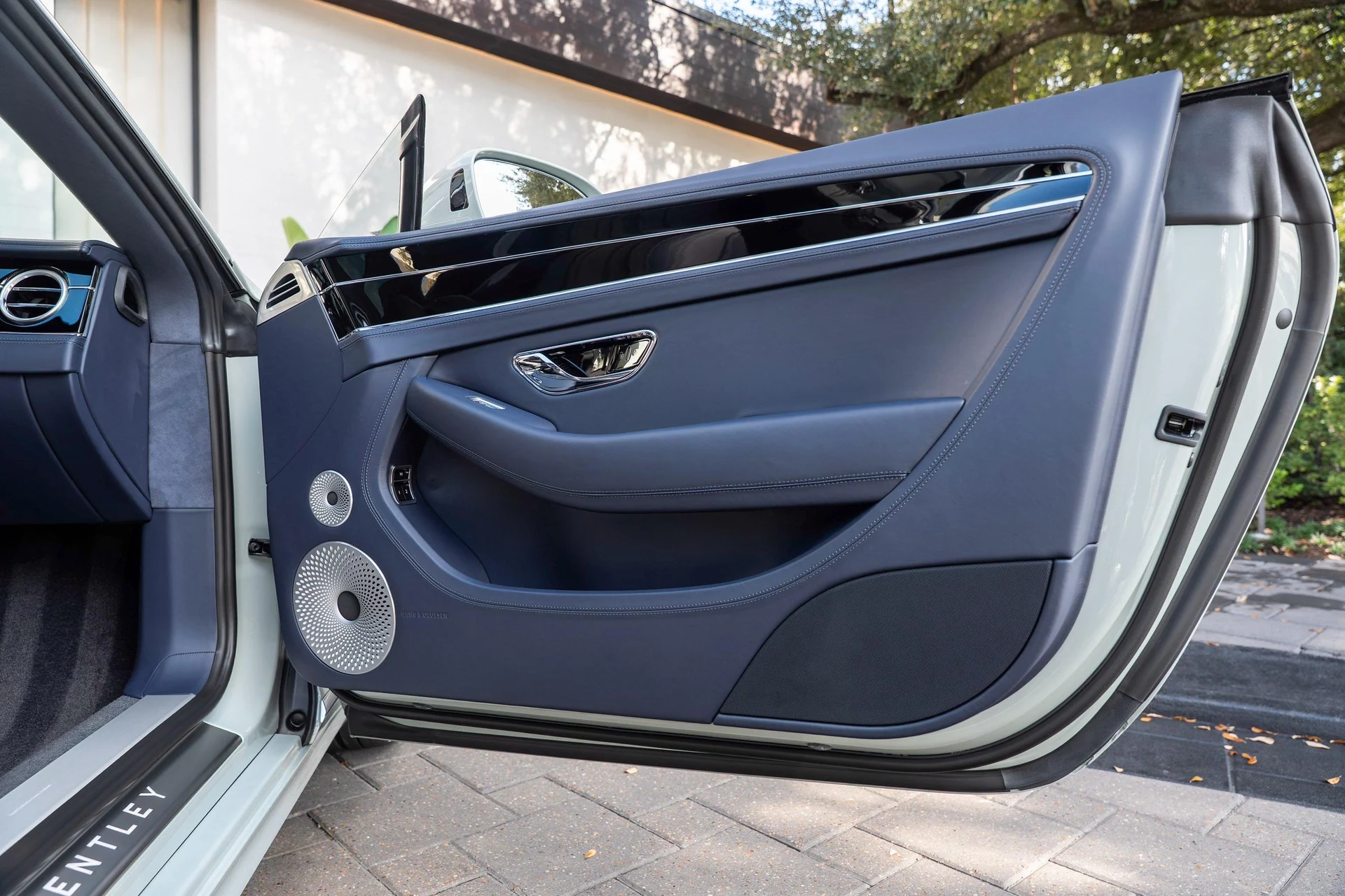 mph047_3062403590_470962000_691dedb87425967942f2ff56_5324afdf43