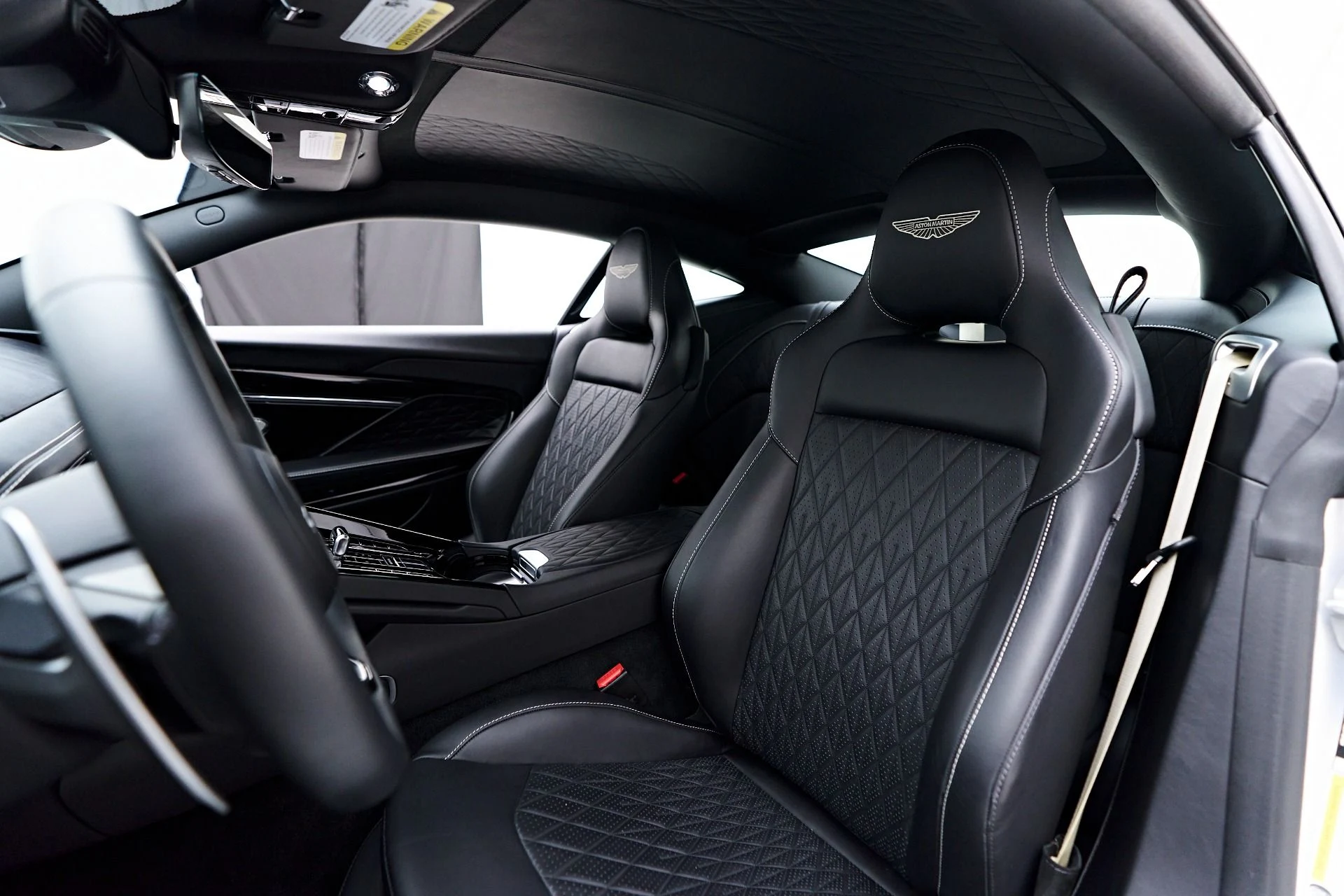 mph047_3066262010_Used_2024_Aston_Martin_DB_12_1755890645_82e212c9b3