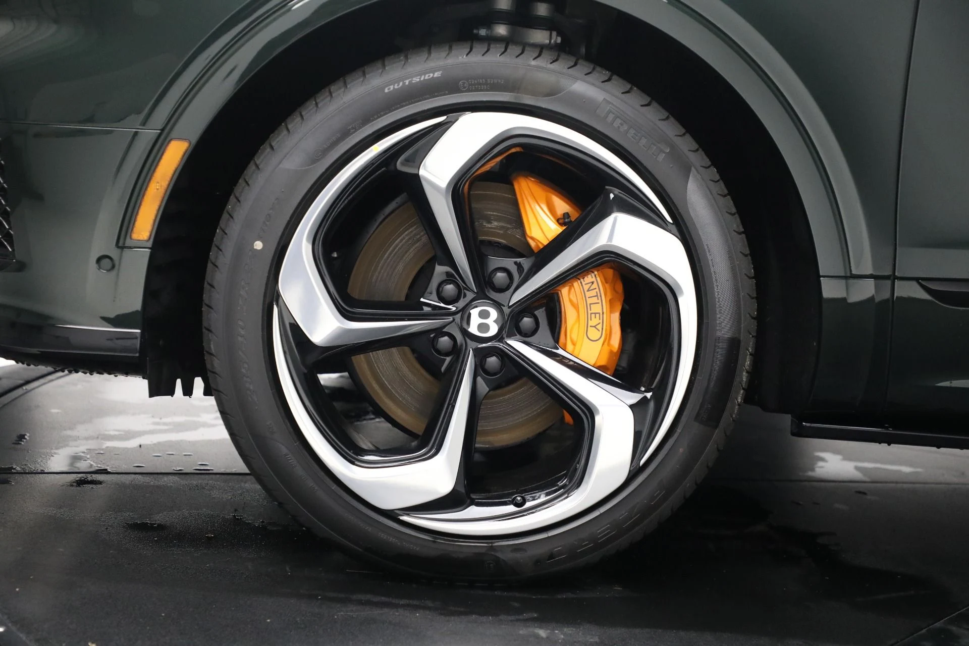 mph047_30839657_New_2025_Bentley_Bentayga_S_Black_Edition_a1d0636af2