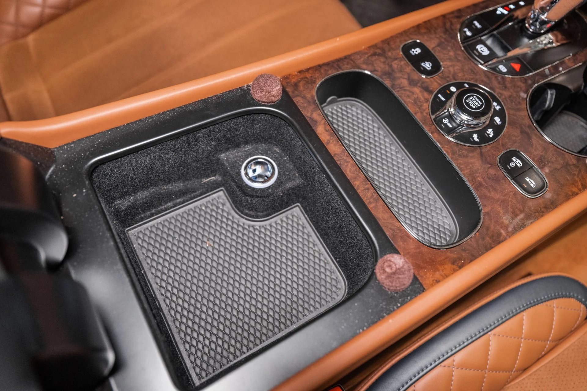 mph047_3085184123_Used_2020_Bentley_Bentayga_Speed_1771863926_e00ee609b8