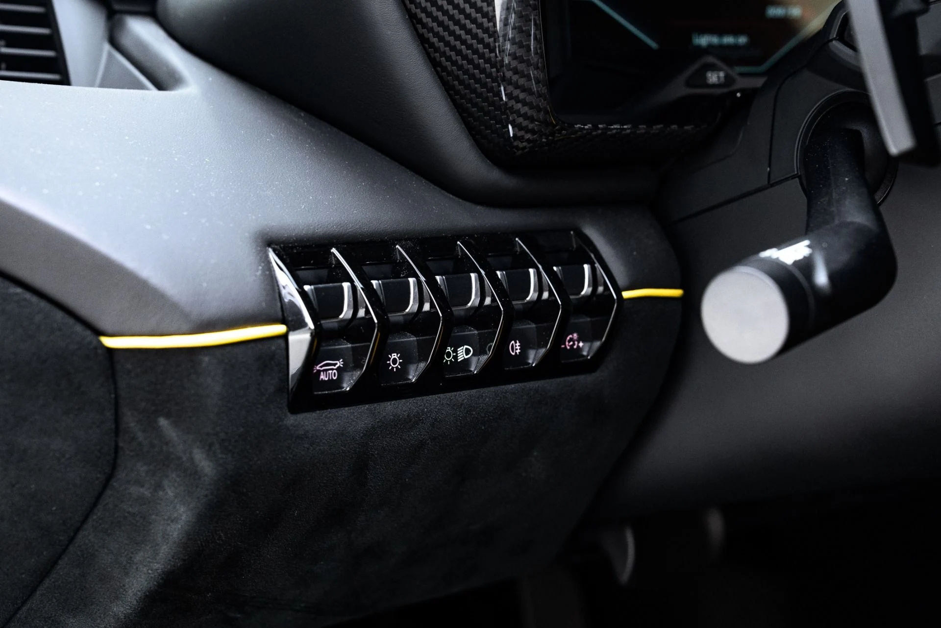 mph047_31003793_Used_2016_Lamborghini_Aventador_SV_1775078140_e9c65f5b69