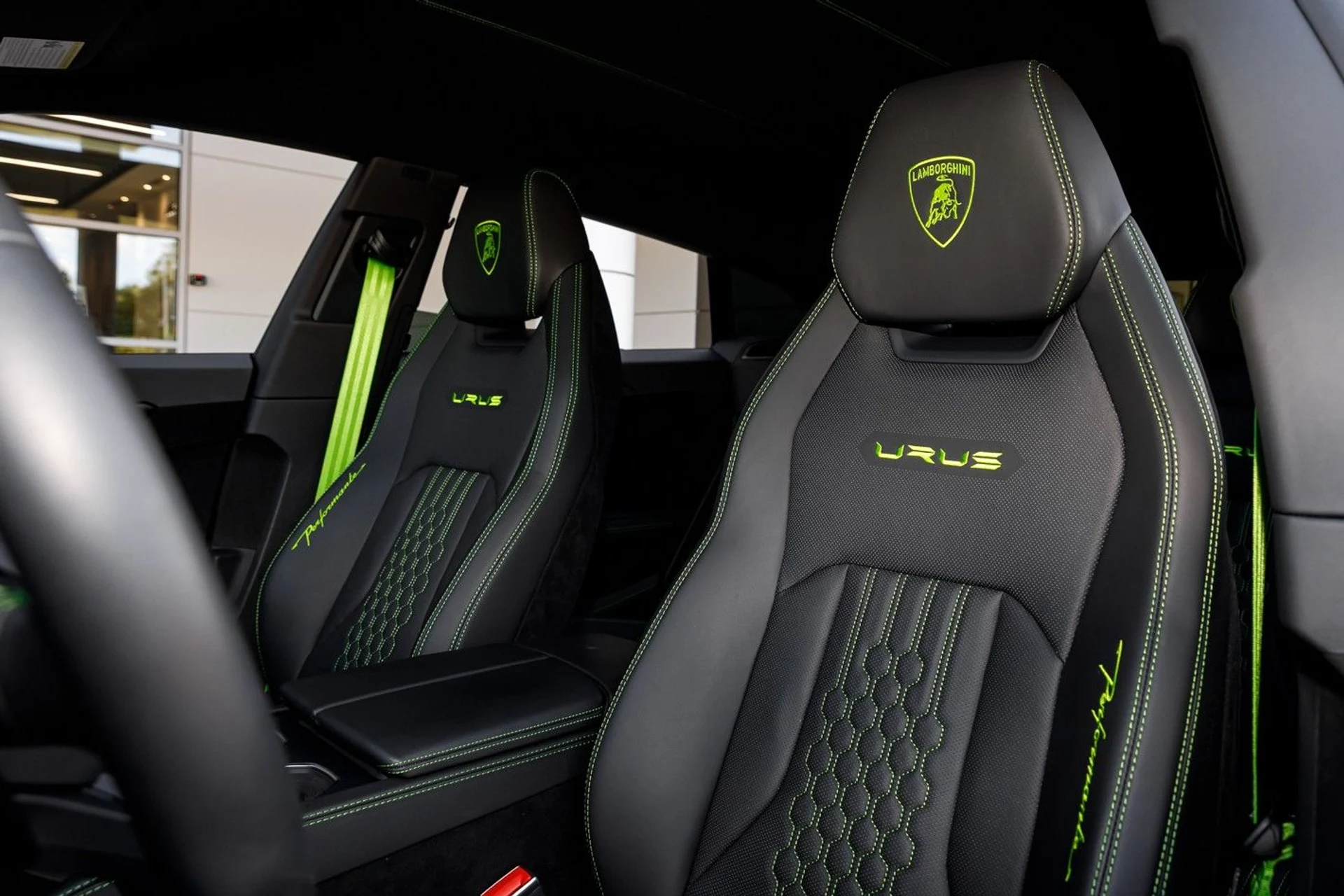 mph047_3151388755_667_p48_l_447f9ab663