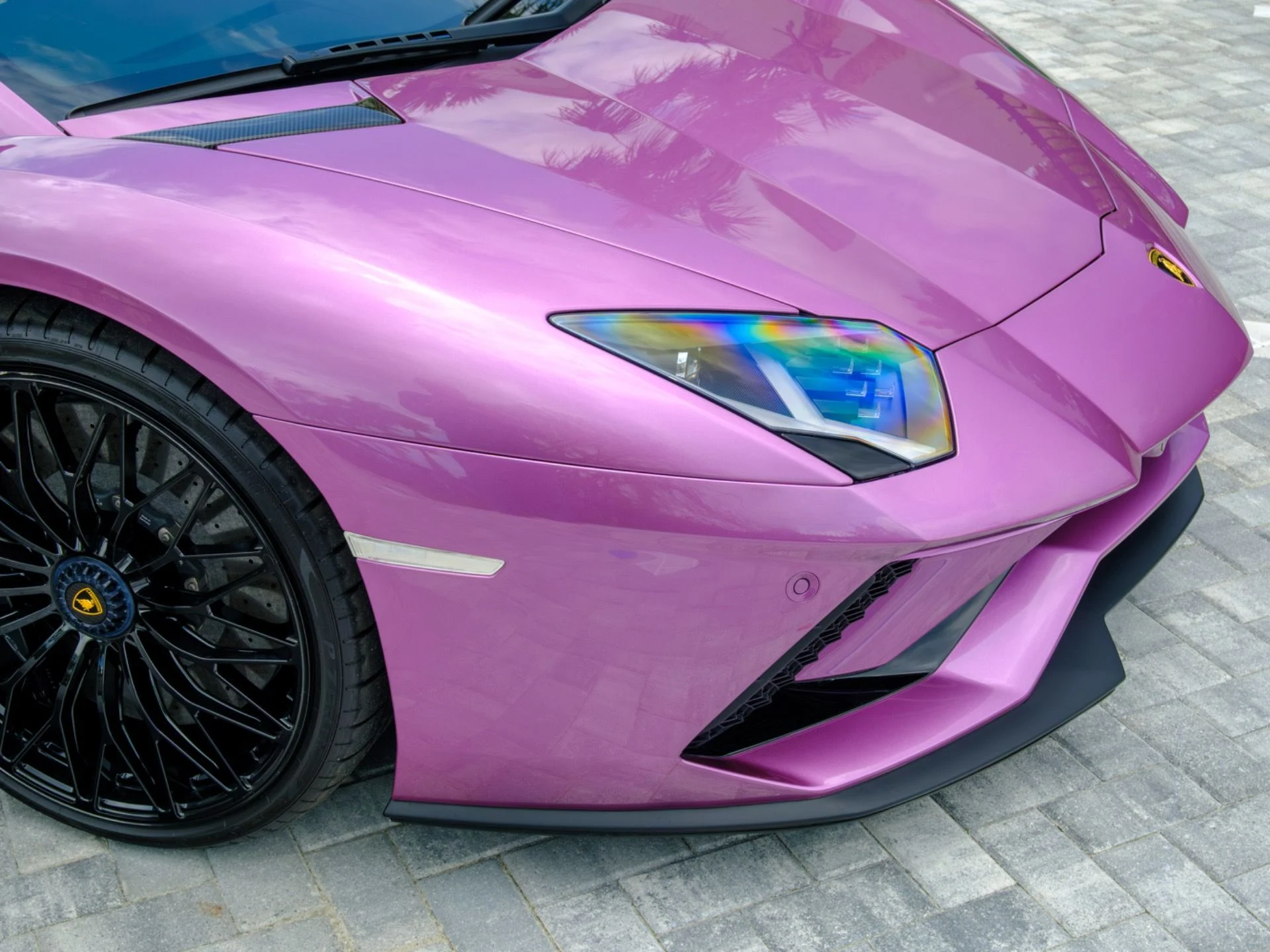 mph047_315975975_Used_2018_Lamborghini_Aventador_S_1778520653_f762e6b031