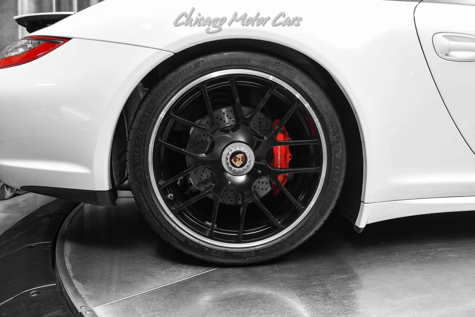 mph047_3180363338_12724_p48_l_3dd06a78b4