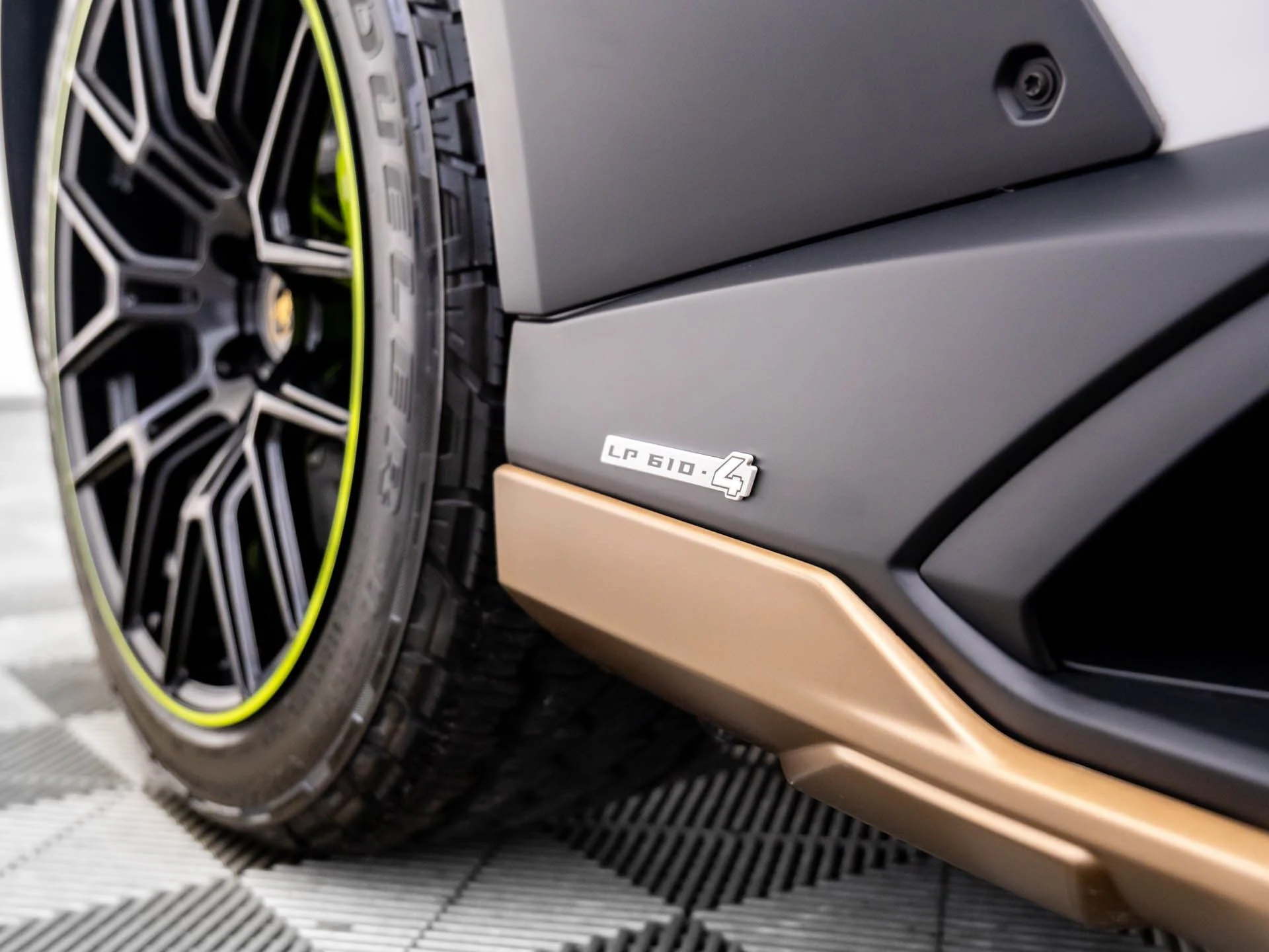 mph047_3222535848_ea31963aa2f1b88396f53974ea14ce10x_f11b6969d7