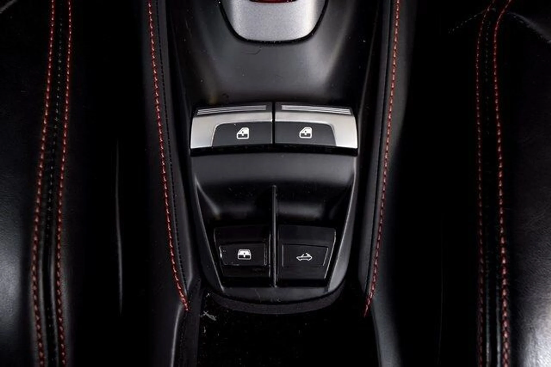 mph047_3226583960_7380a8ad0962c44a832f2eeb188f7ba0x_e34b9e591a