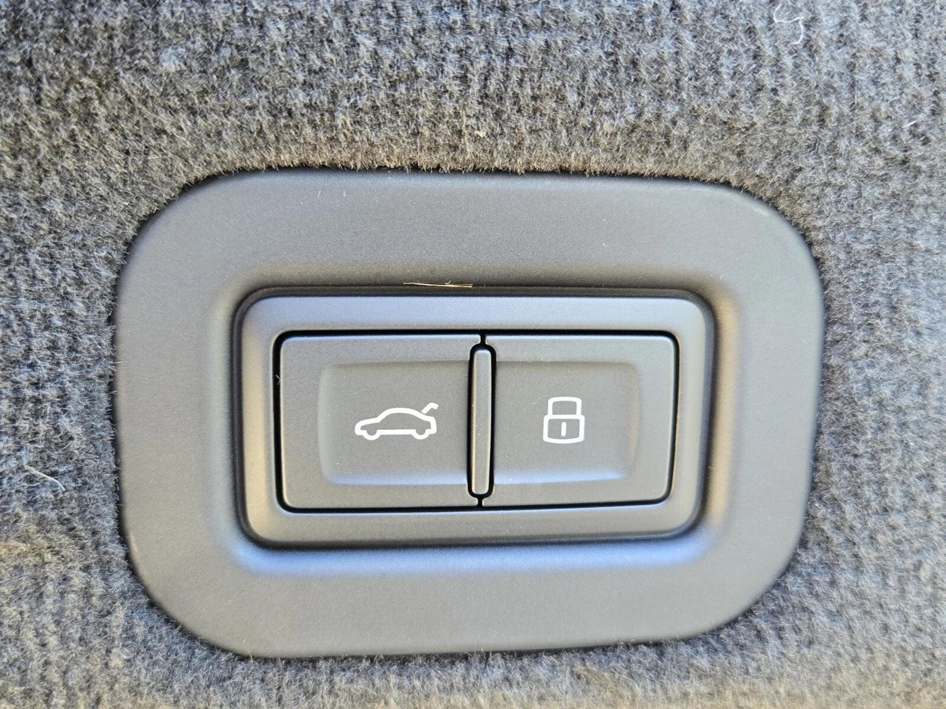 mph047_3242218744_f8de7fe5cea7b026de8c8082838e5e5ax_c7c445ce10