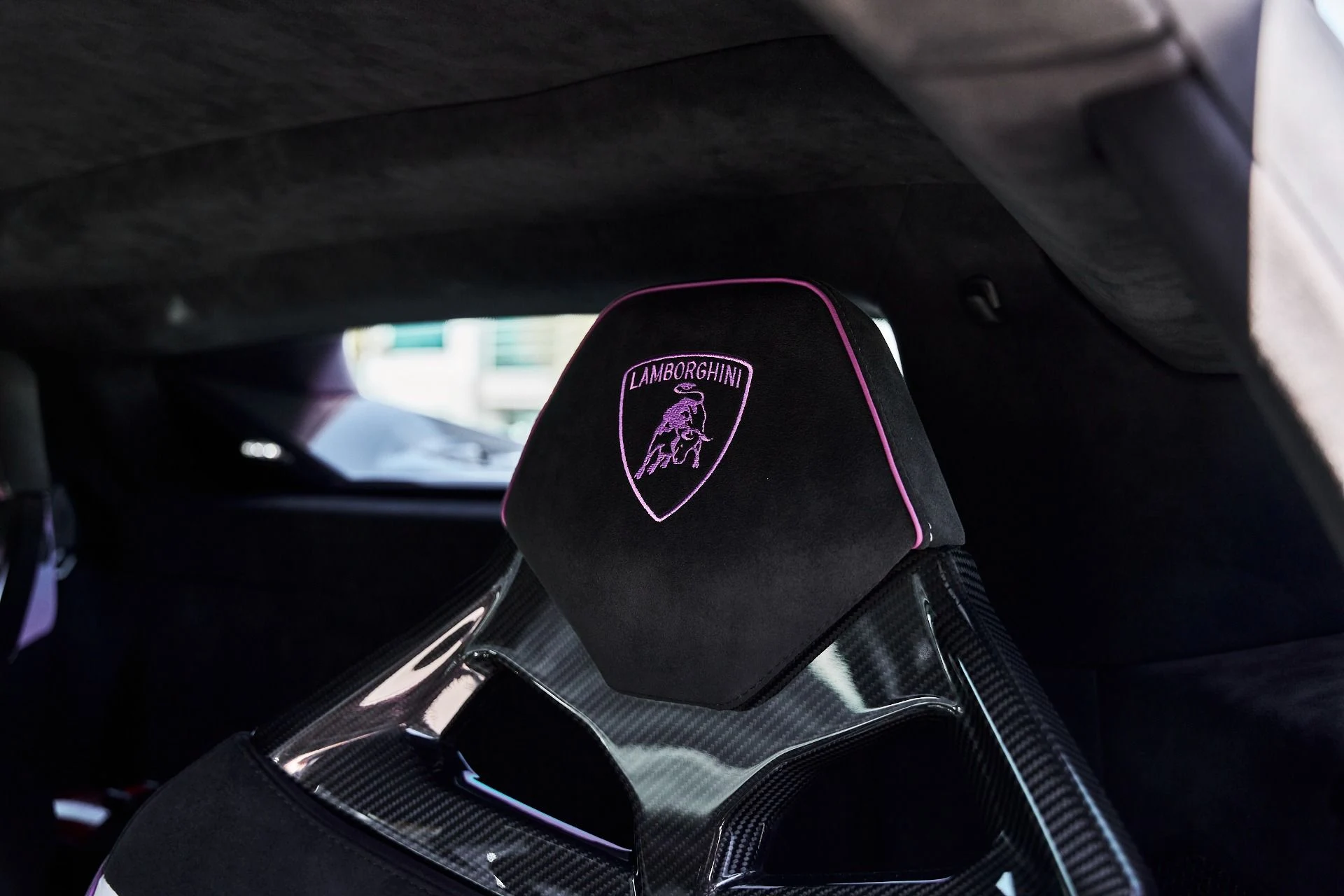 mph047_3249788829_Used_2023_Lamborghini_Huracan_Tecnica_Base_1781137562_3293a60528