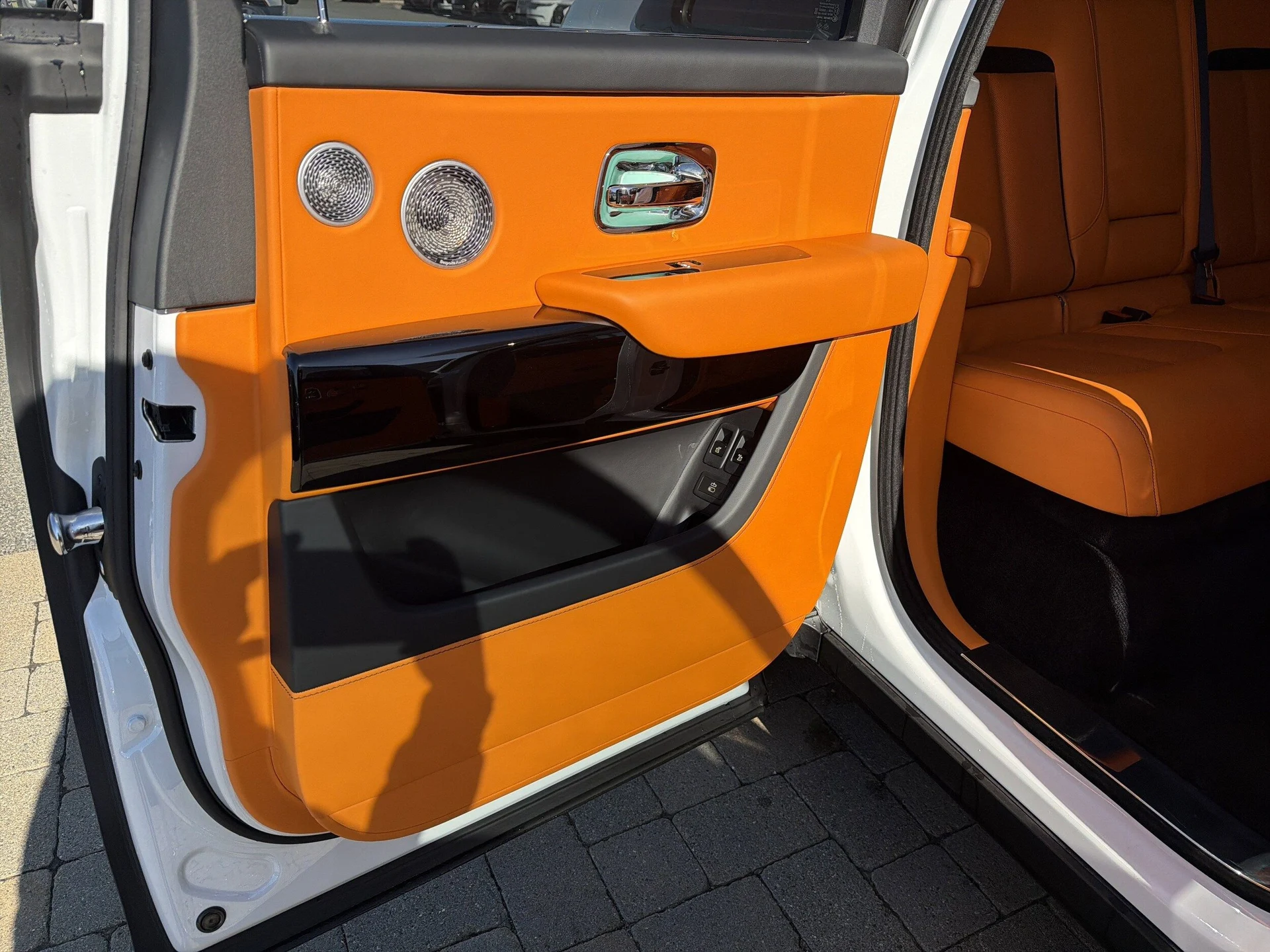 mph047_3256295098_f79d3d5f8d90a40a1c73cfdbb2858e10x_c207a023d9