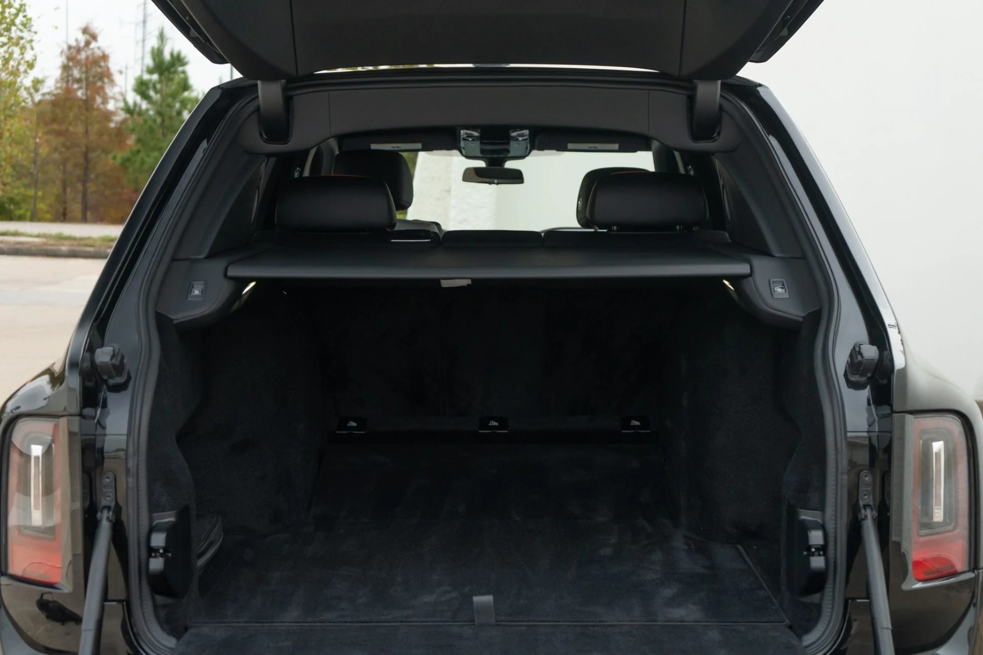 mph047_3281576584_Used_2026_Rolls_Royce_Cullinan_1765925177_b84386572c