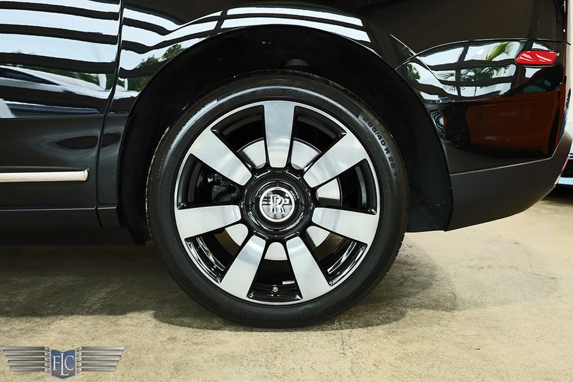 mph047_3286263554_used_2024_rolls_royce_cullinan_sportutility_9689_22979404_48_1024_8bde6c3667