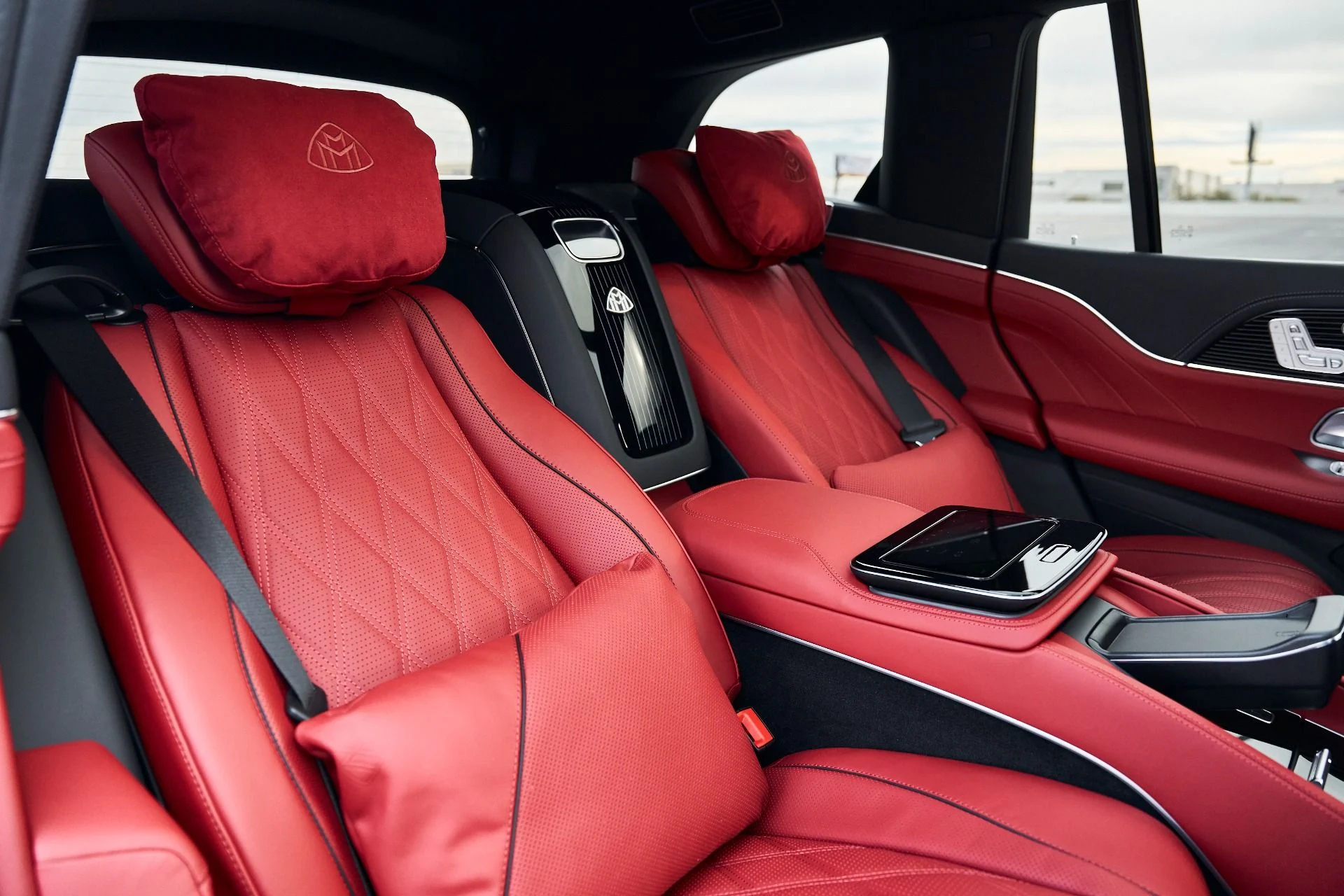 mph047_3312110578_Used_2026_Mercedes_Benz_GLS_Maybach_GLS_600_1769136359_f7a6edf84d