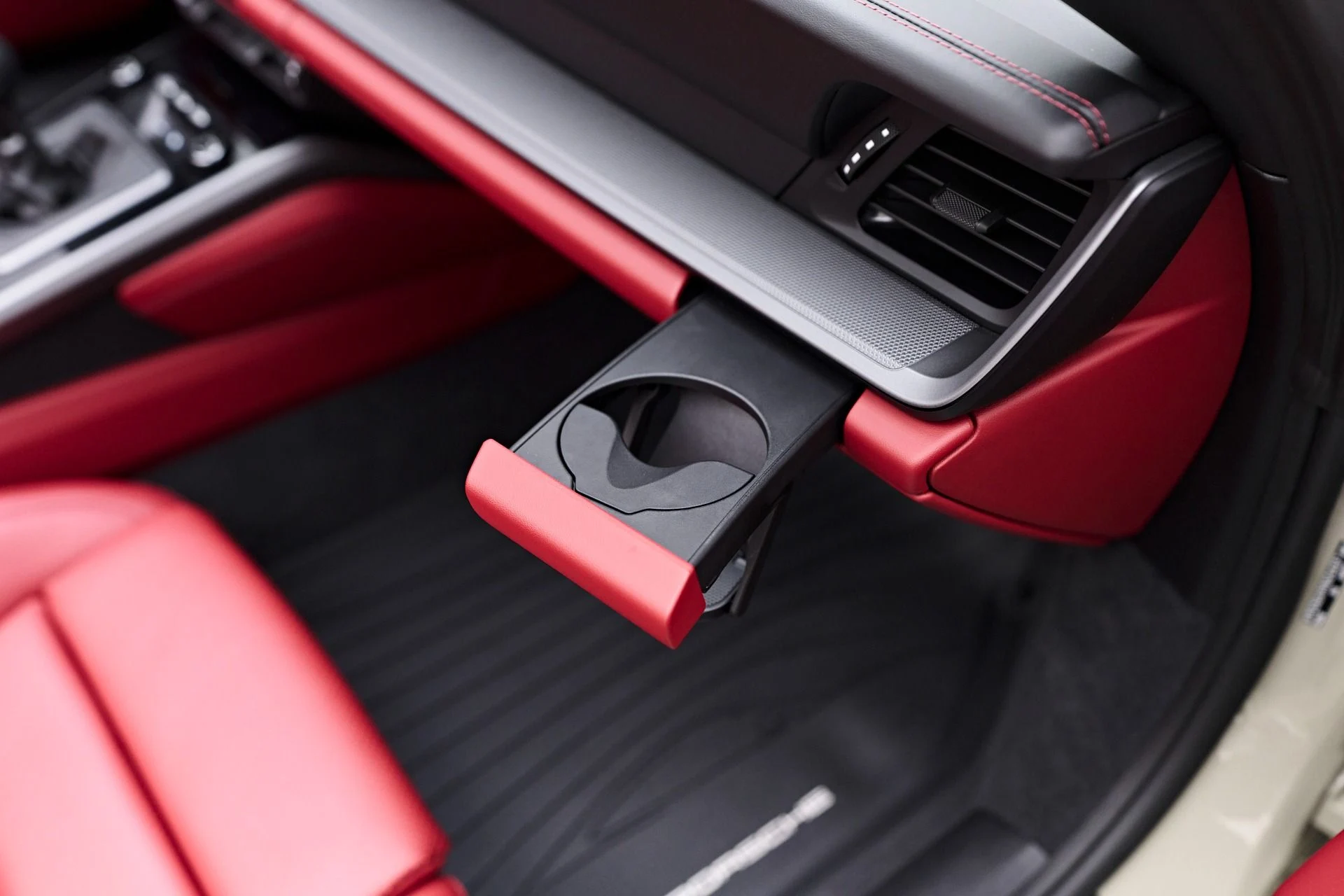 mph047_3315862084_Used_2022_Porsche_911_Carrera_S_1759192891_b307680edb