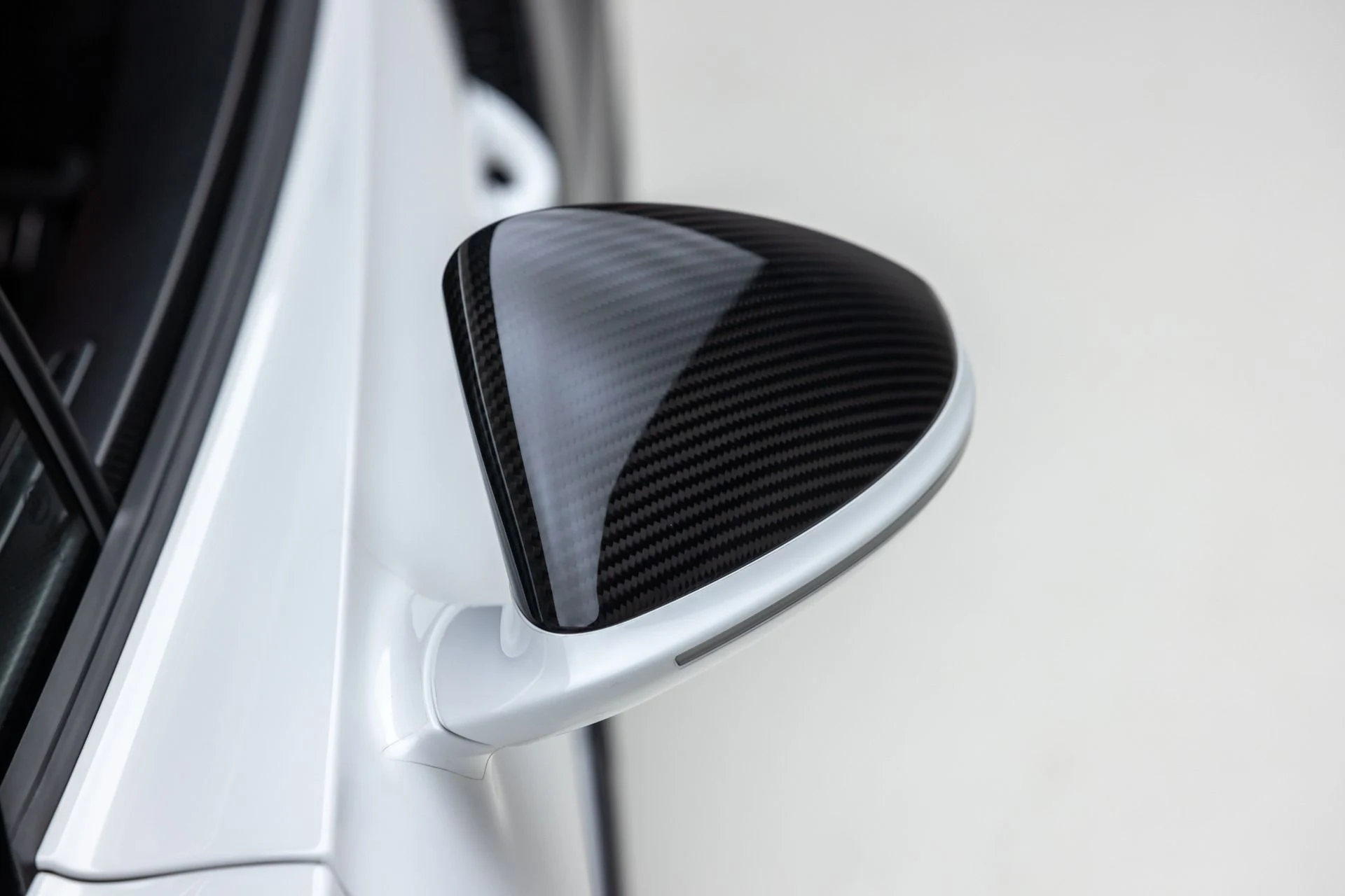 mph047_3318571182_11790_p48_l_6c5c640301