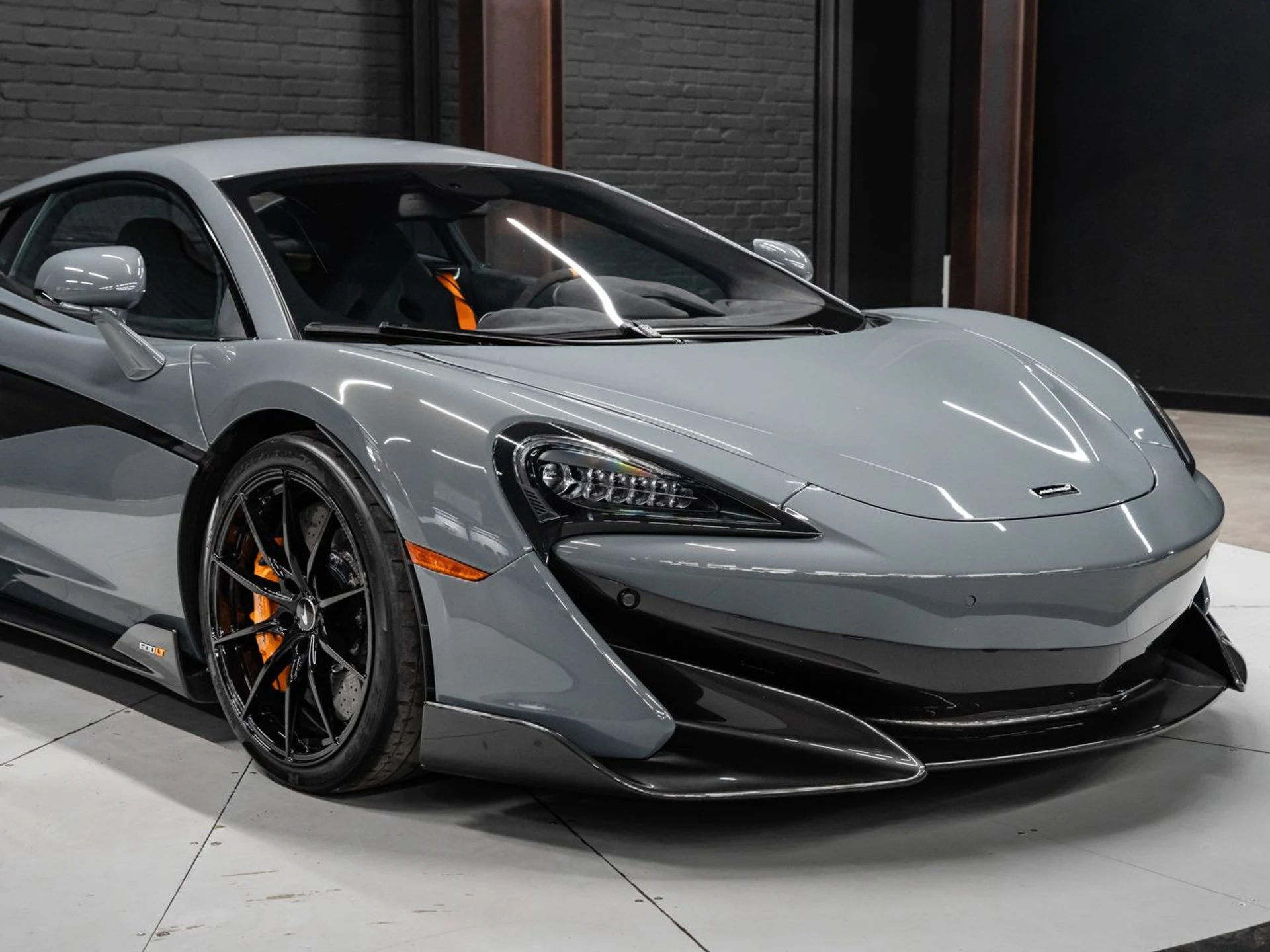 mph047_3330687984_mclaren_600lt_2019_5c24b7ae87