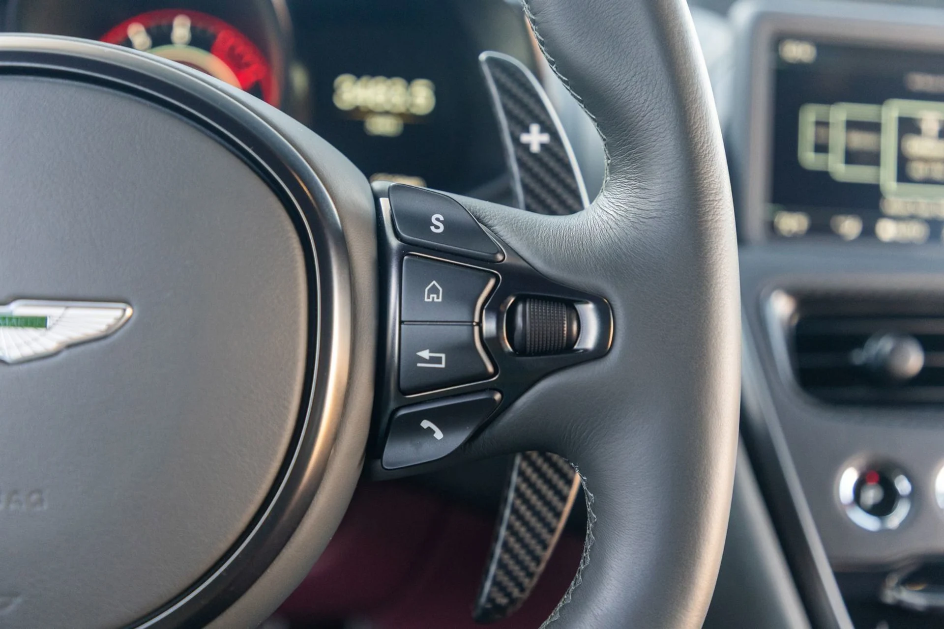 mph047_3333015107_1ee1d9983e024d70bfc1a4754365354f_bb1605177b