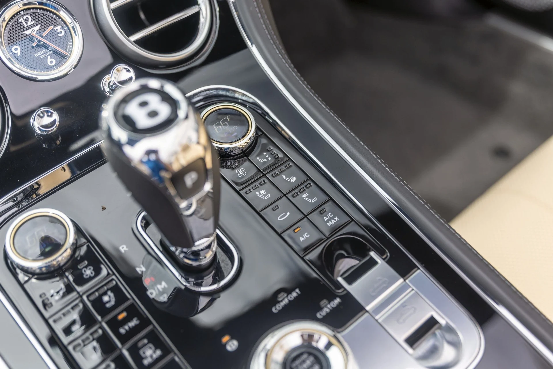 mph047_3341050658_Hi_Tech_Luxury_Imports_LLC_SCBDG_4_ZGXRC_016161_image_47_edb3646e3e