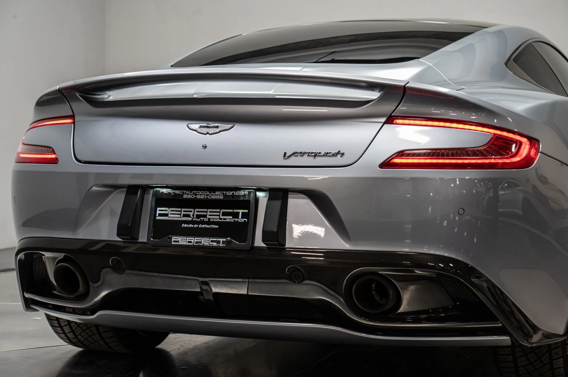 mph047_3341773722_Used_2014_Aston_Martin_Vanquish_V12_1729699077_56c8eff39b